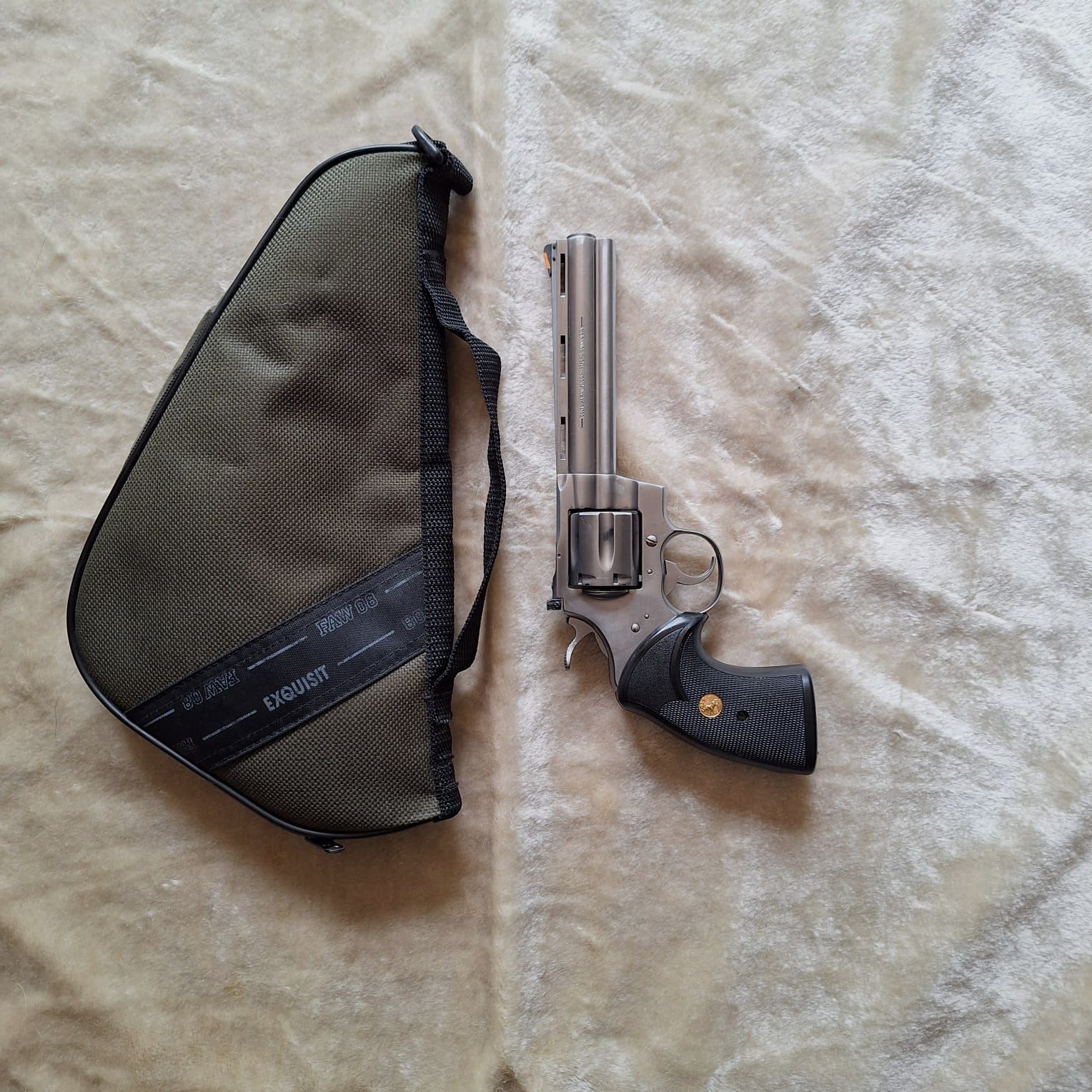 Colt Python Revolver .357 Mag. Stainless