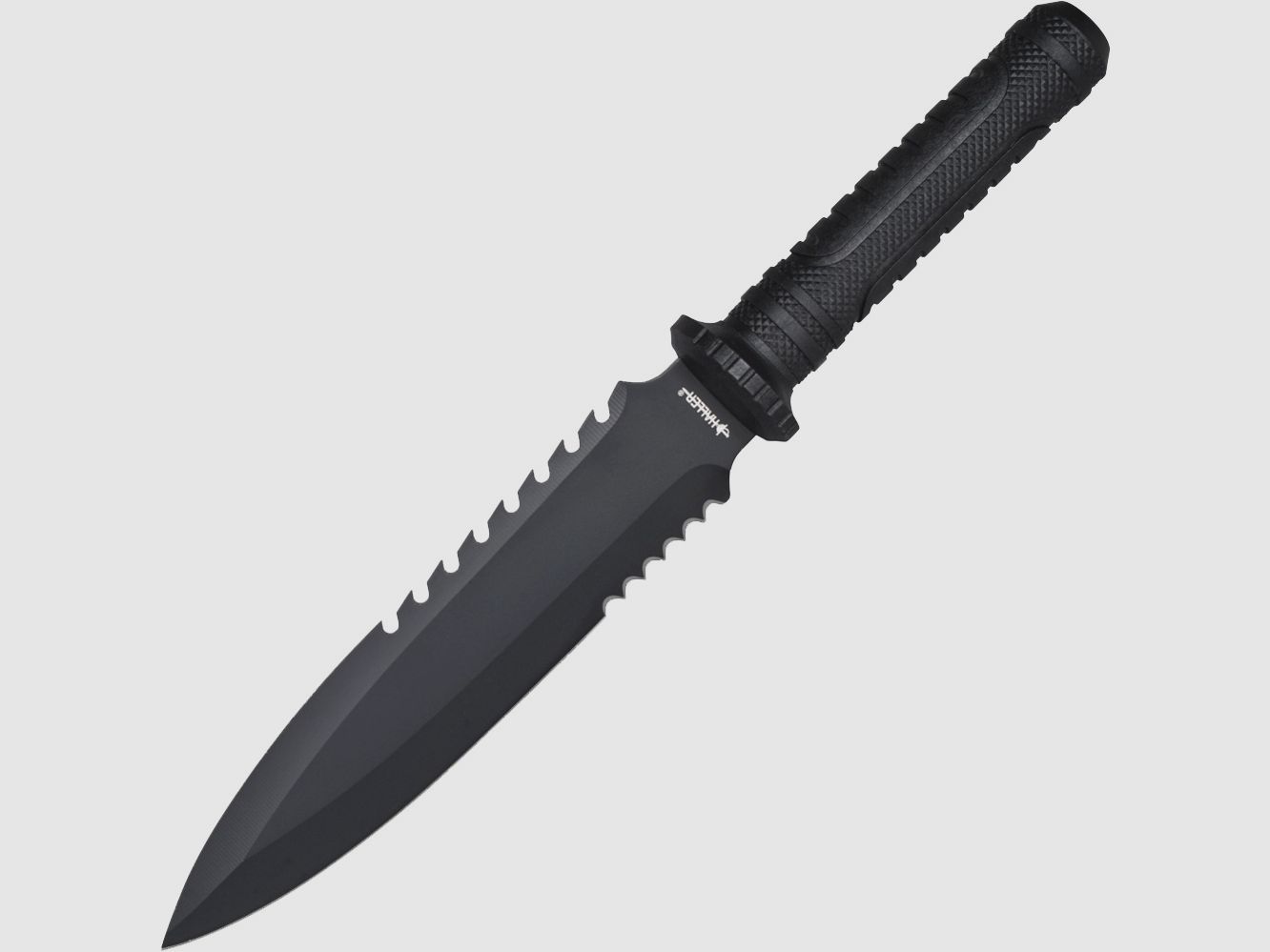 Outdoormesser mit dolchförmiger Klinge
