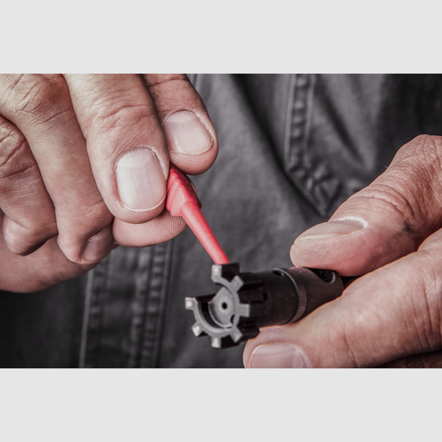 REINIGUNGSSET MIT SPIESSEN UND BÜRSTEN ACCU-GRIP – REAL AVID, Bild 2 von 6
