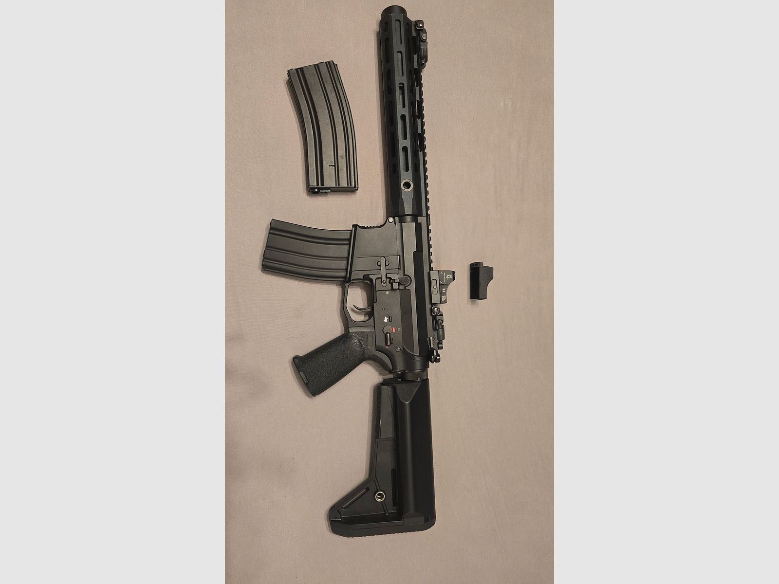 Begadi Sport M4 "NOVA" Shorty GEN.4 – S-AEG mit CORE EFCS/Mosfet – neuwertig