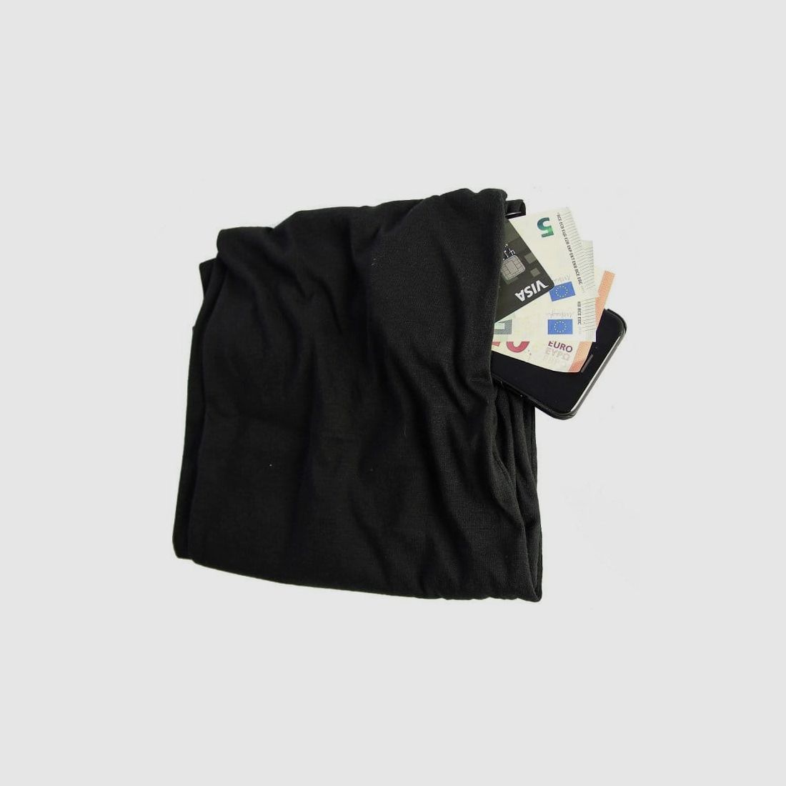 Écharpe avec poche zippée cachée