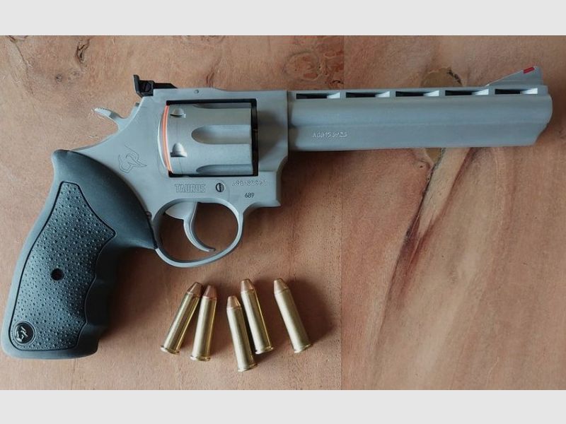 Revolver TAURUS 689 Cal: 357 Mag.