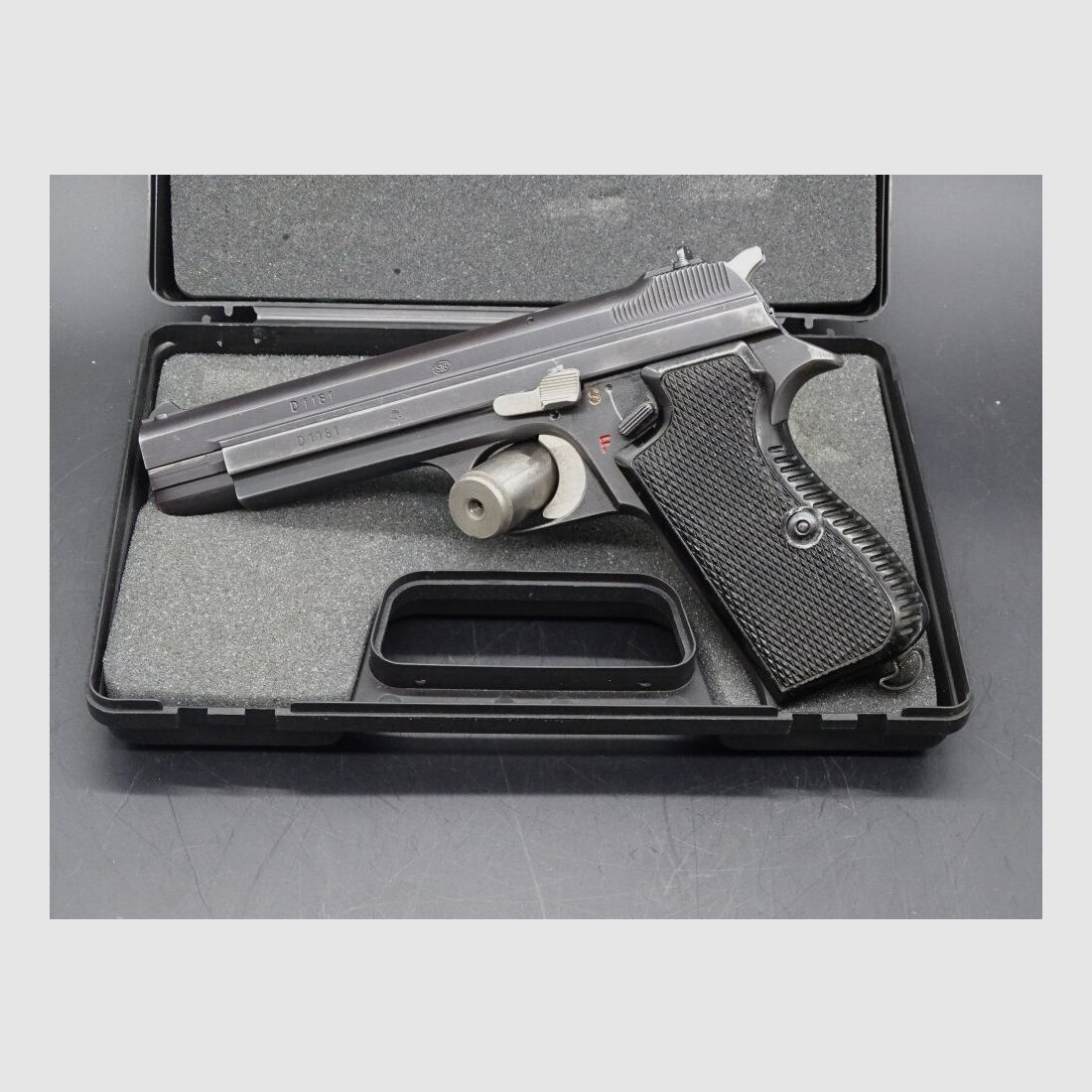 SIG P210 / 4 BGS Kaliber 9mm Luger P210 / 4