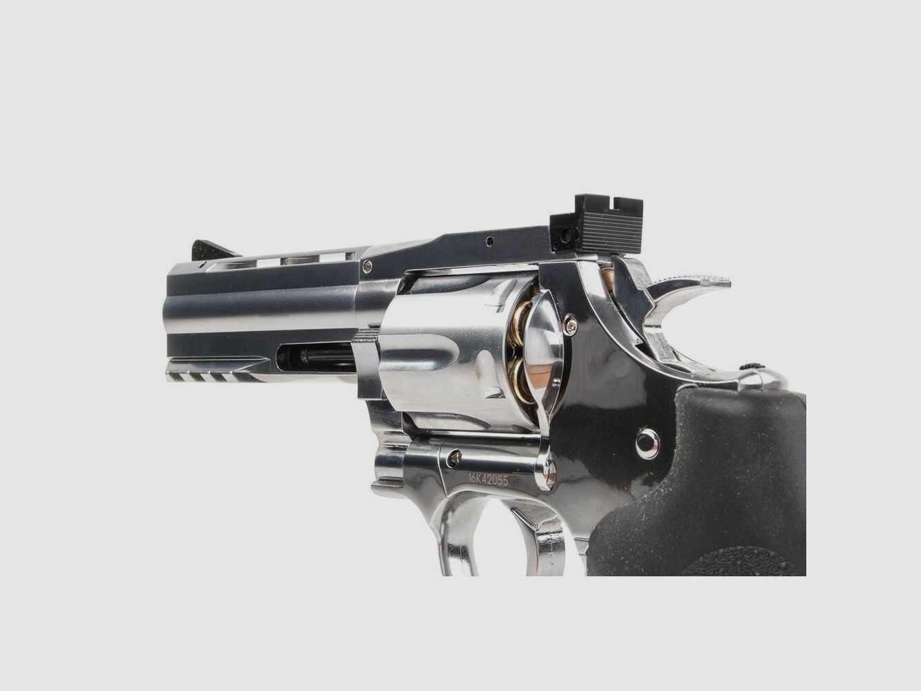 Dan Wesson 715 4" .177 Srebrny 4,5mm Ciśnienie Powietrza CO2