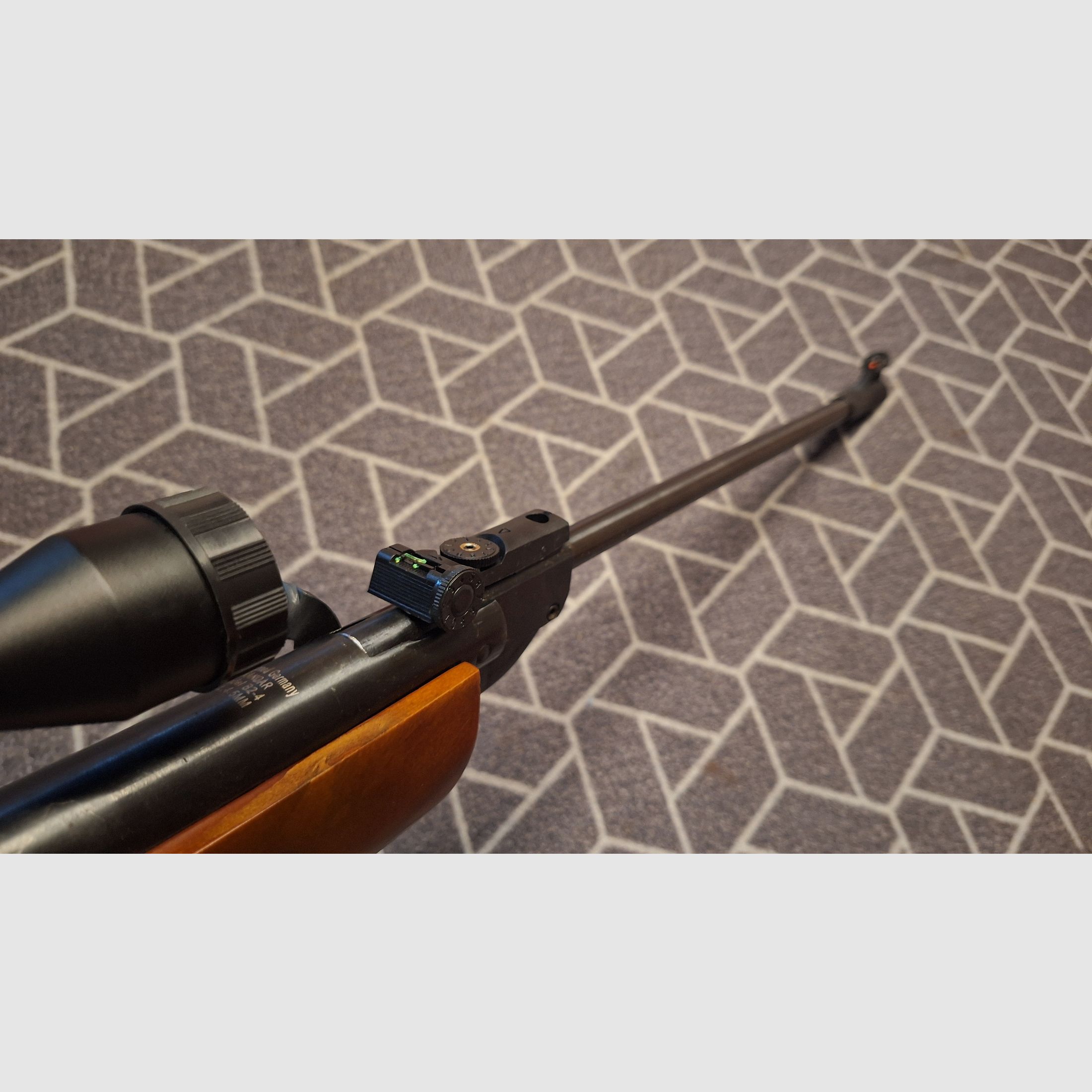 Carabine à air Kandar B2-4 avec scope - comme neuf !
