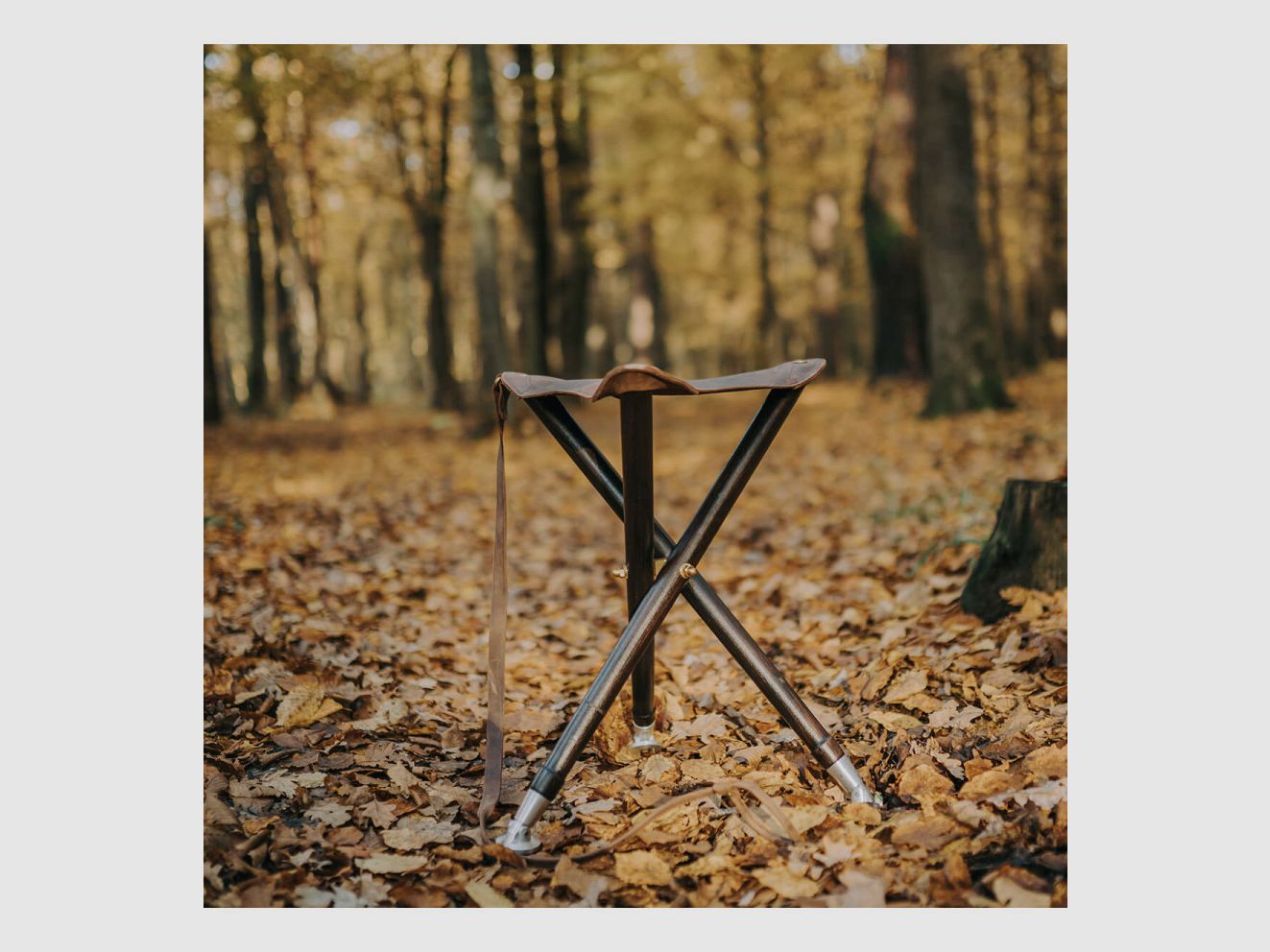 Luxury tripod with leather top - aluminum base, image 2 of 5
