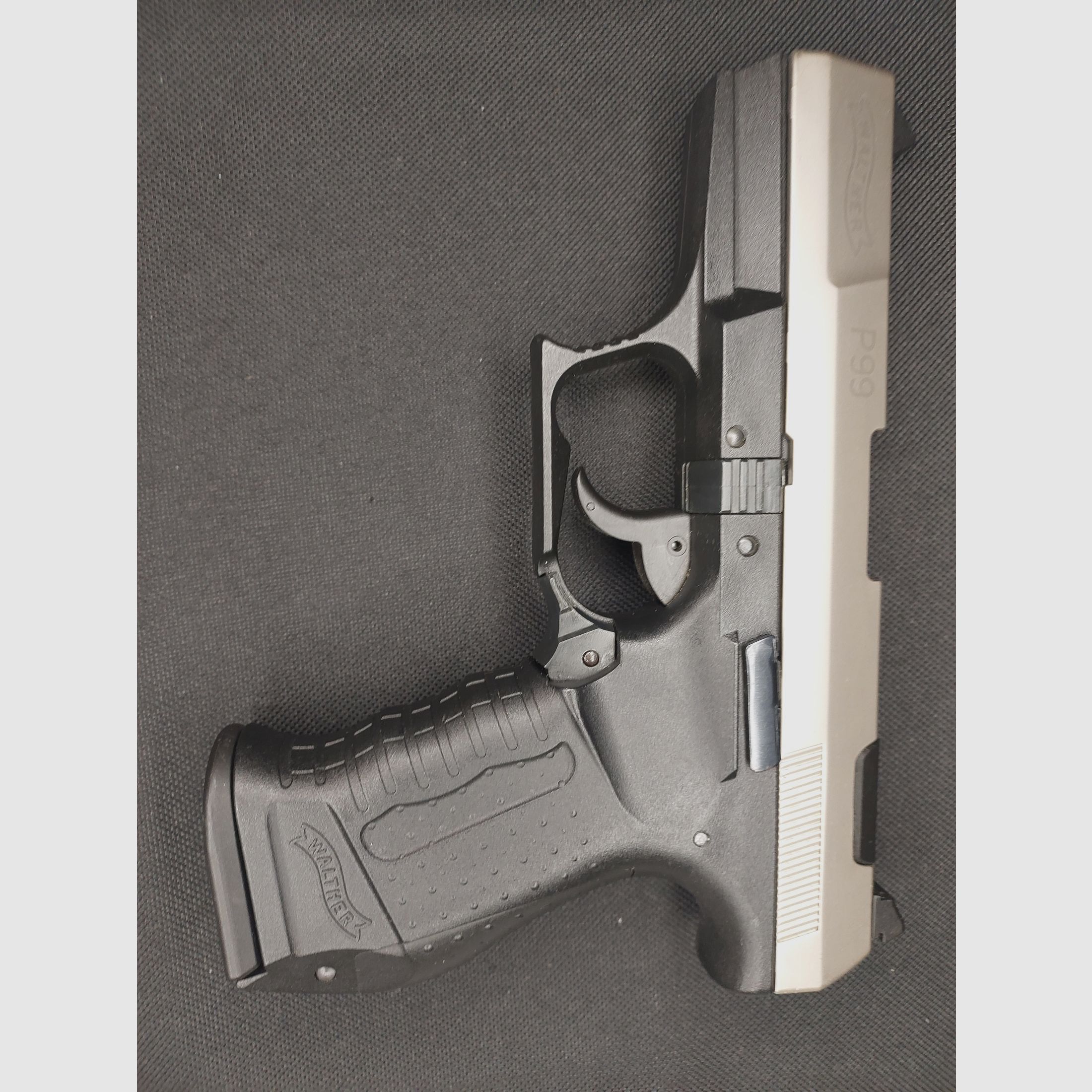 Walther P99 blank firing pistol 9mm P.A.K. bicolor (762) with Fidragon holster