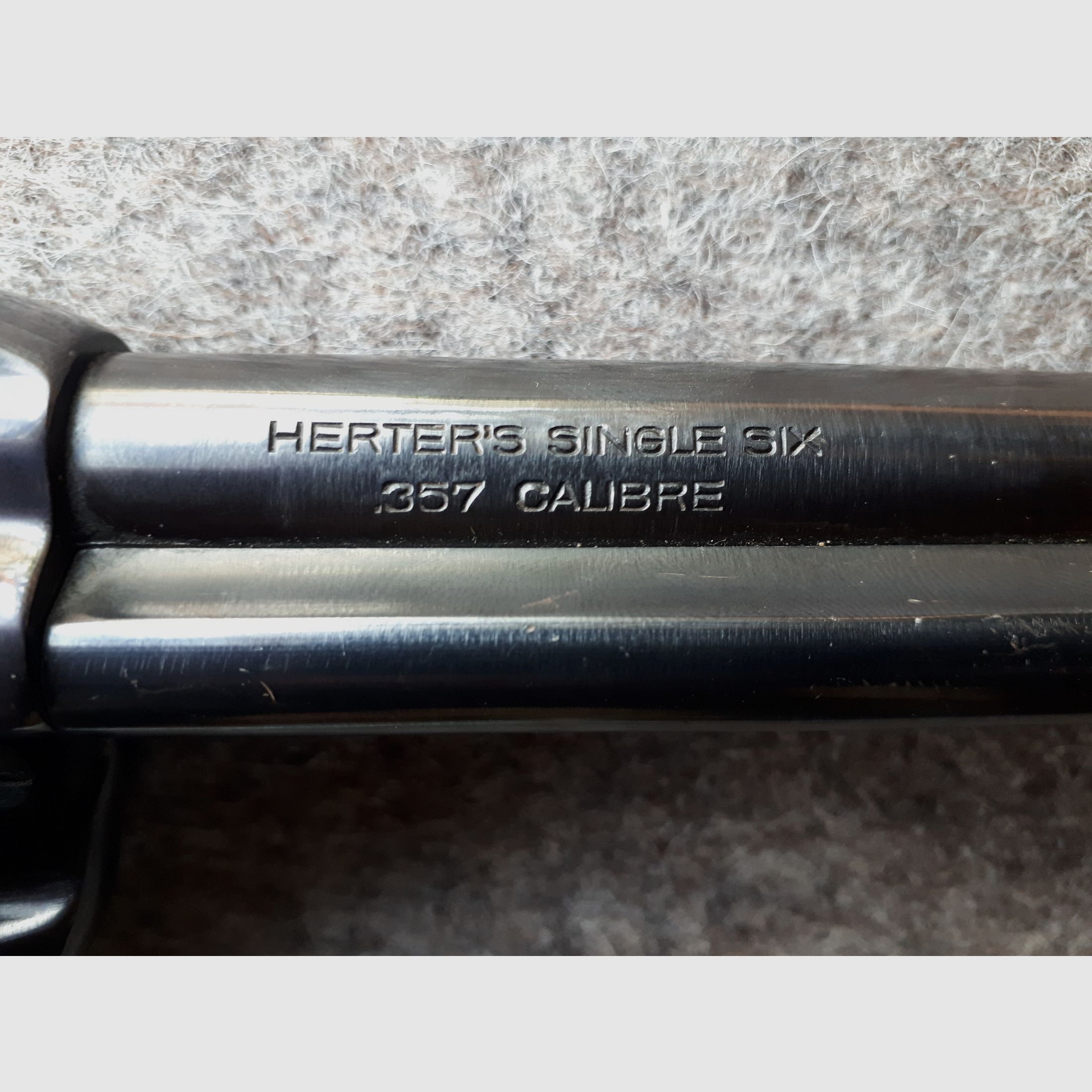 SAA Rewolwer w całości stalowy w kalibrze .357 Mag.