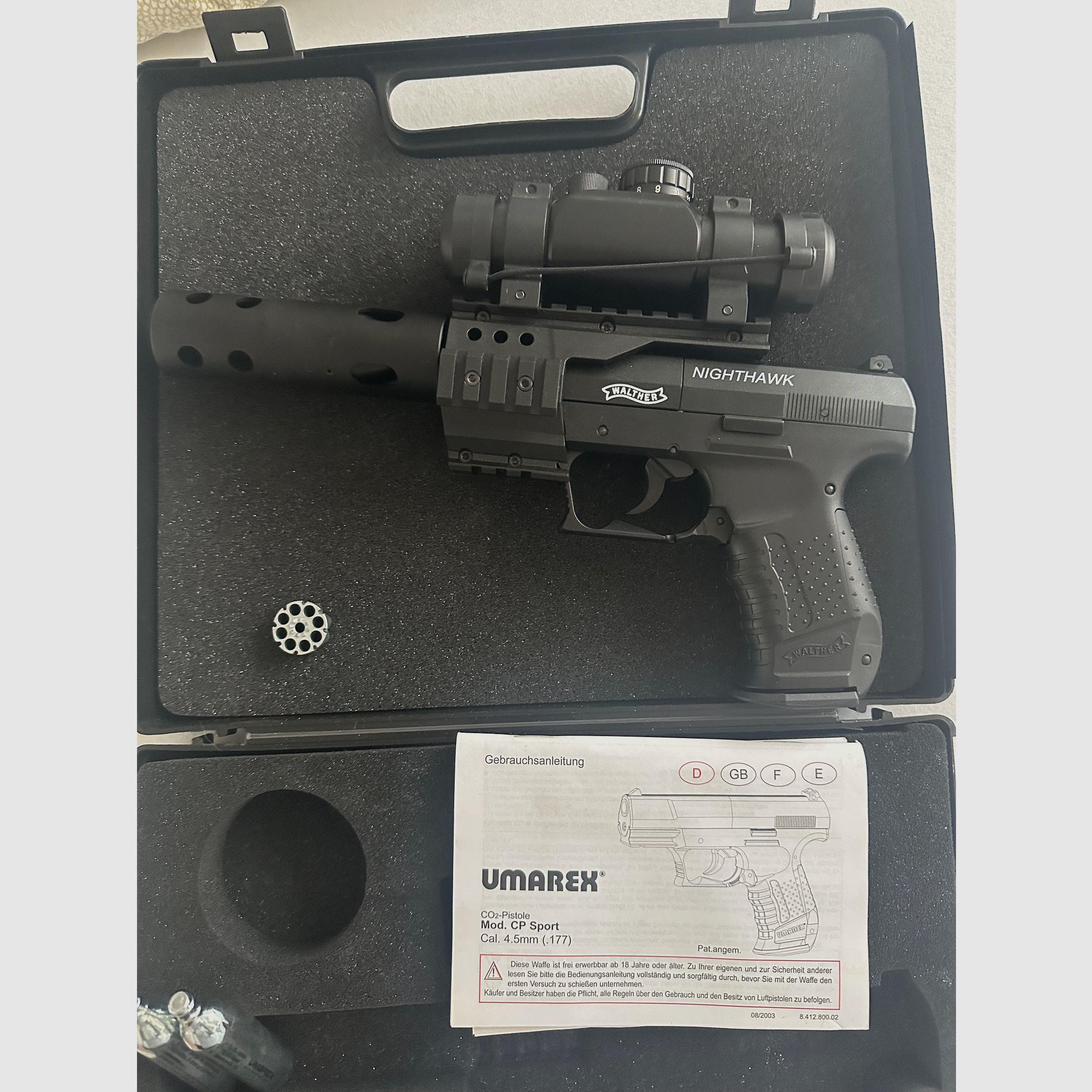 Walther Nighthawk CO2 Pistole mit Red Dot Leuchtpunktvisier