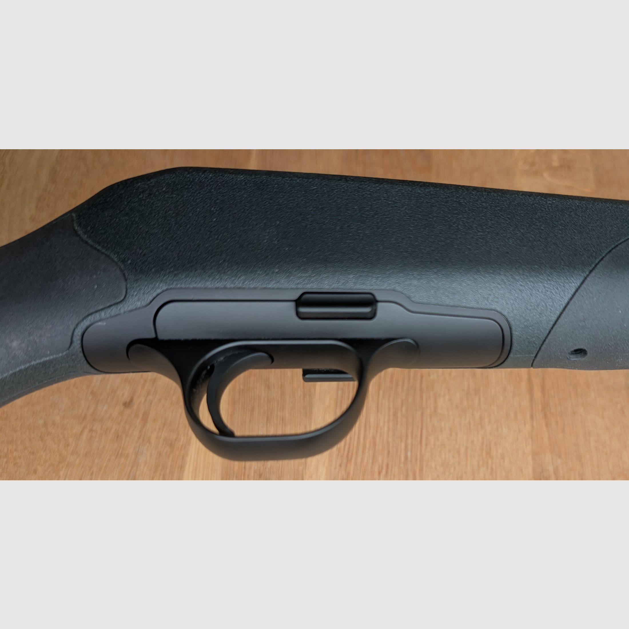 Blaser R8 Professional grün Gehäuse/System mit Schäftung inkl. Abzugseinheit