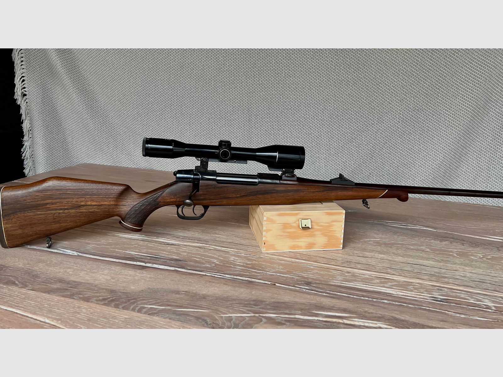 Voere Repetierbüchse Kaliber 7x64 mit Zeiss Zielfernrohr - Top gepflegt mit Munition !!