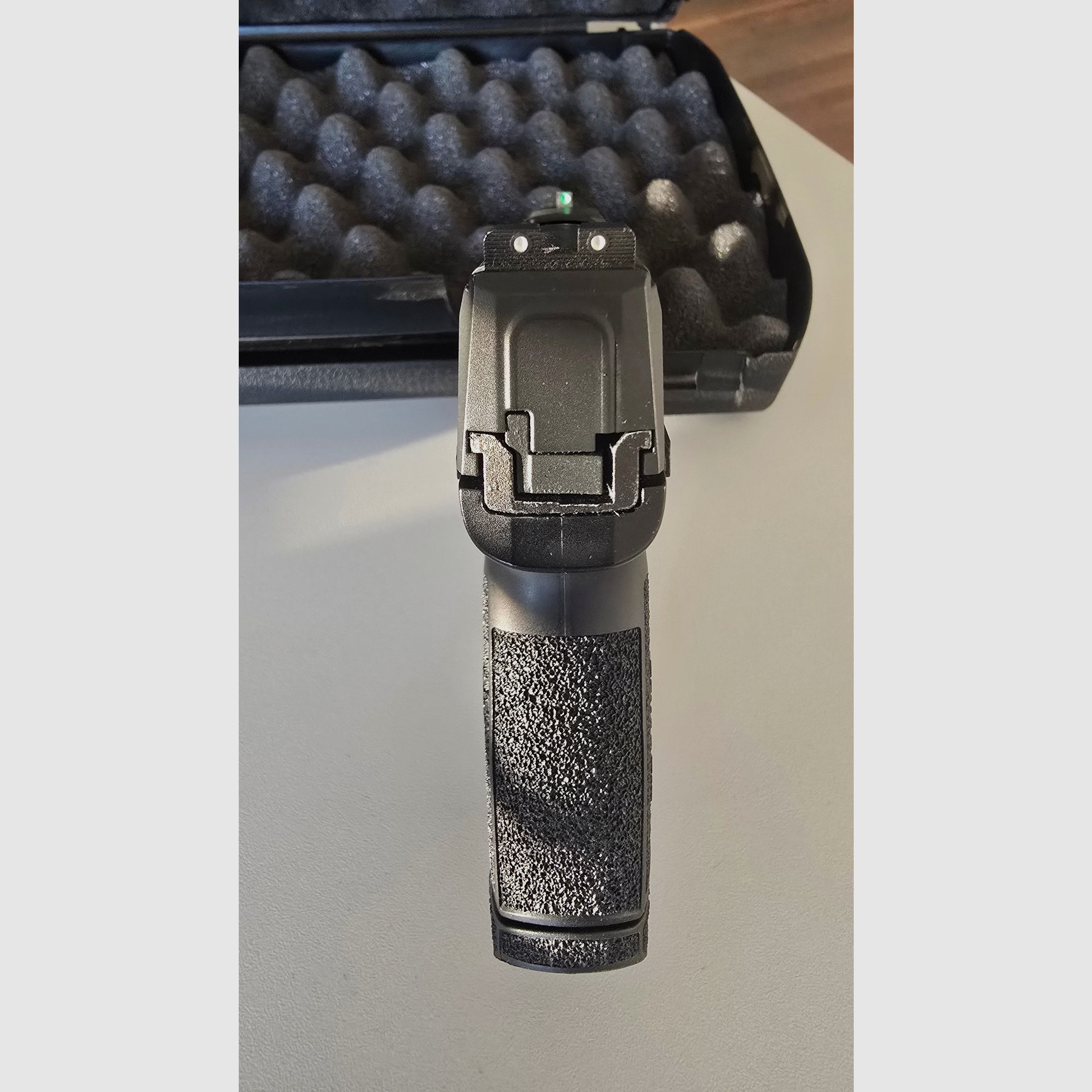 Sig Sauer zestaw - 4,5mm CO2 Sig Sauer P320 X Carry & P365 oraz akcesoria
