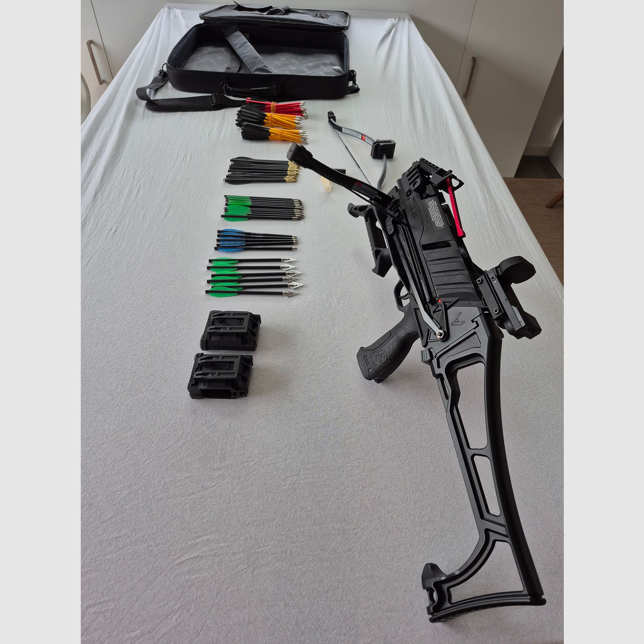 VLAD Pistolenarmbrust mit Mega Zubehör