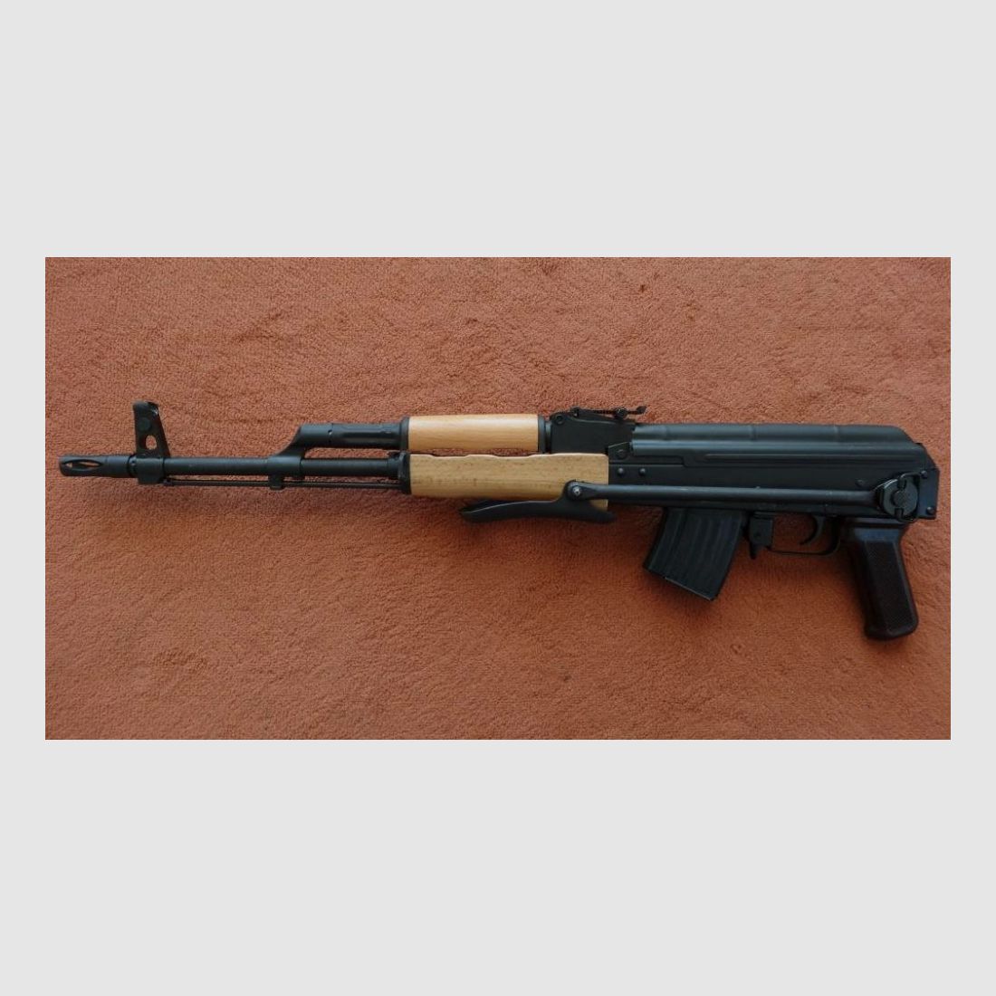 Cugir SL-geweer; Cugir WS1-64 metalen klapstok Cal.7,62x39mm