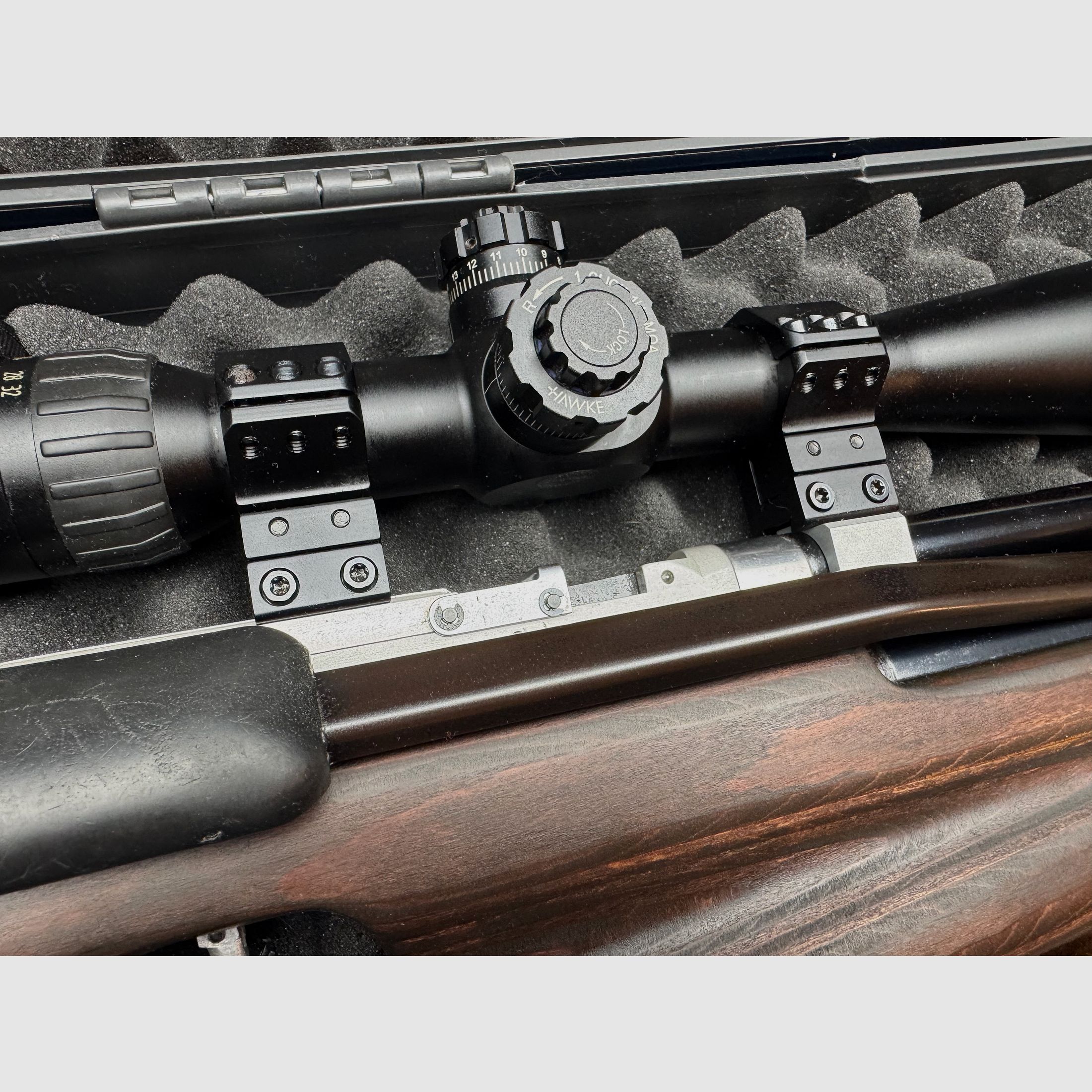 Feinwerkbau FWB 600 Field Target + Hawke Airmax 30 SF 8-32x50 AMX IR + FX Airguns Koffer