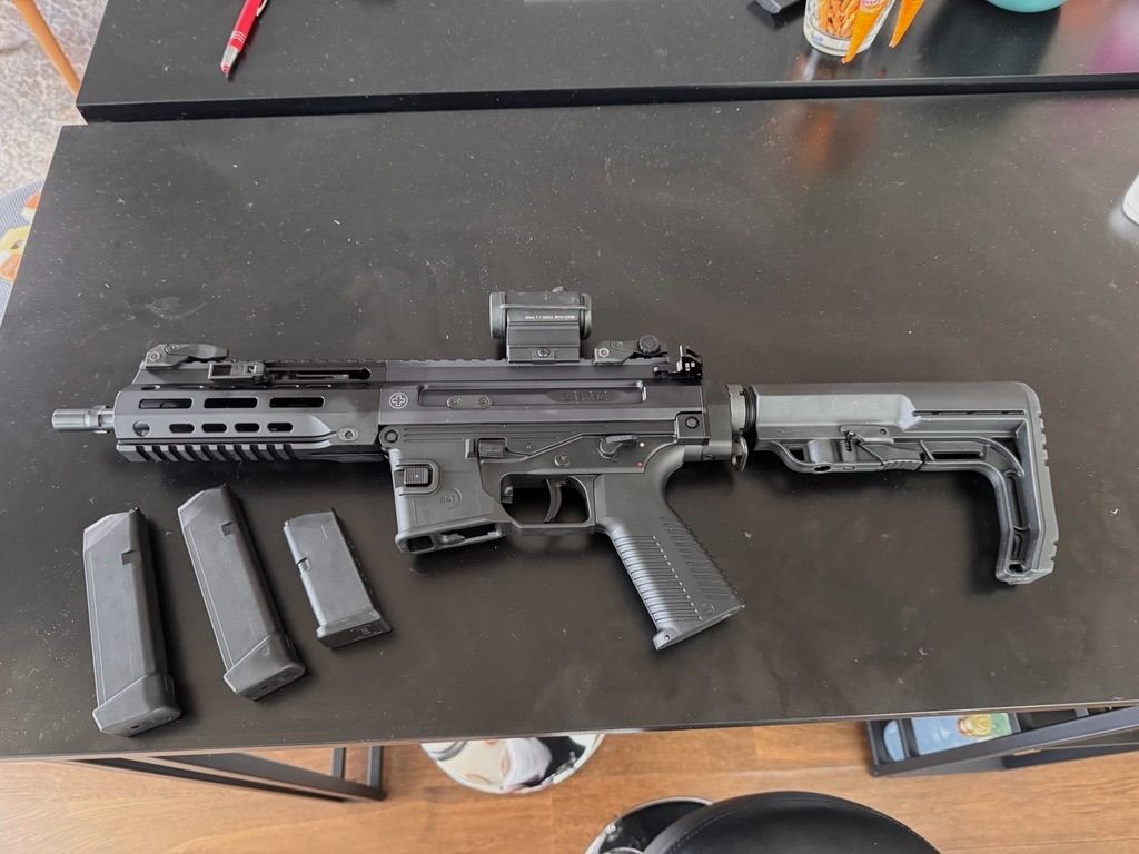 B & T SPC9 G , Halbautomat (komplett neu)