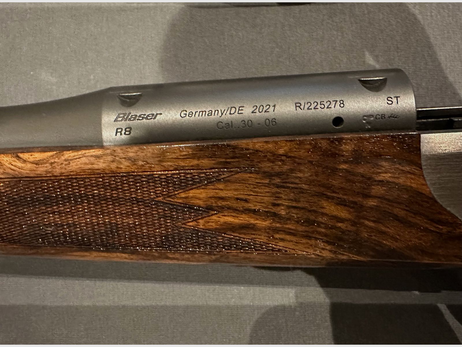 Custom Blaser R8 Ruthenium 