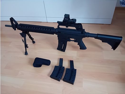 Mossberg semi-automatic rifle International 715t .22lr (16.25") incl. 3 magazines and red dot sight Falke II NV