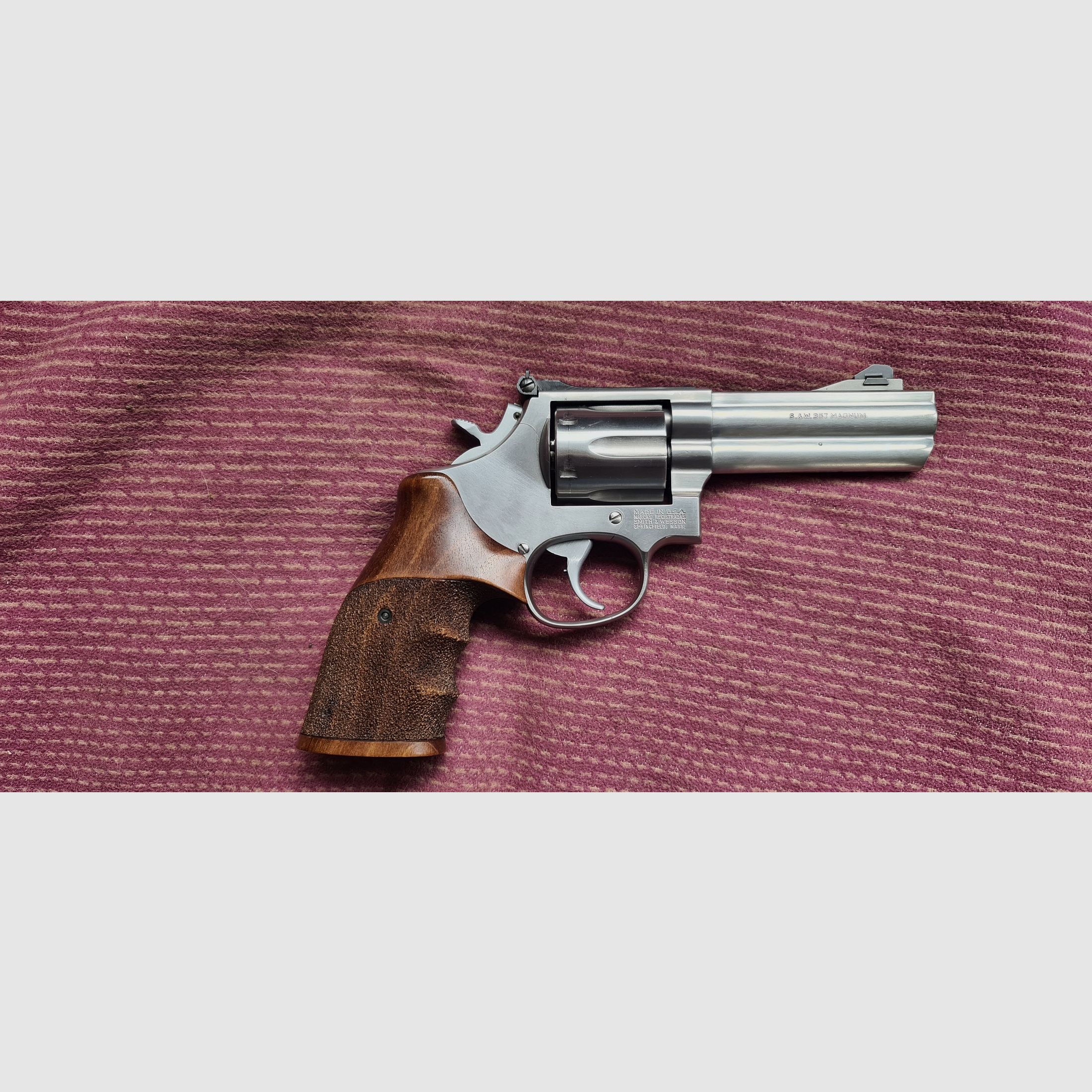 Revolver Smith & Wesson Mod. 686-3, Kal. .357 Magnum/.38 Special aus dem Smith & Wesson Performance Center mit Kompensator und Munition!!, Bild 6 von 10