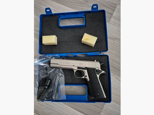 Colt 1911 blank firing pistol in caliber 9mm