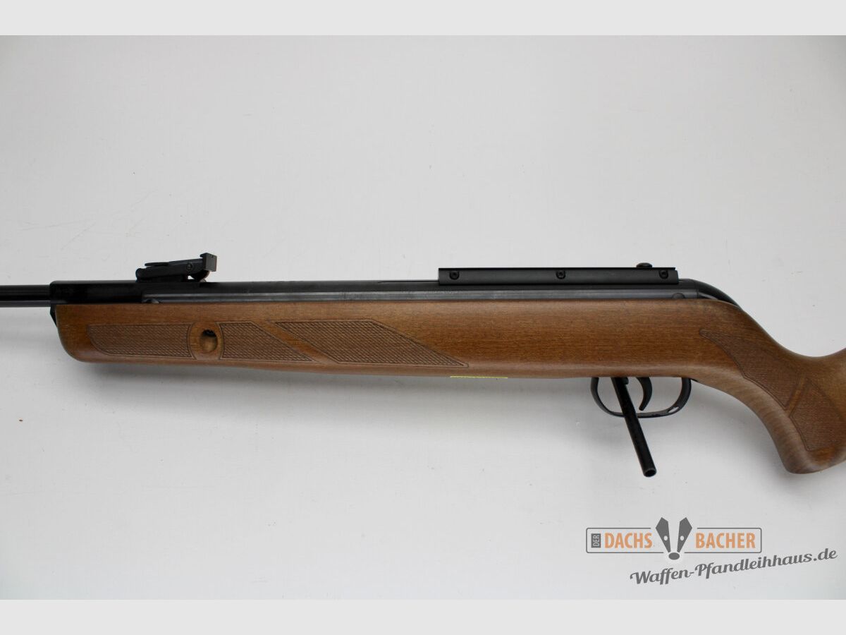 LG luchtgeweer Gamo Hunter 440 kaliber 4,5mm kolf F-teken