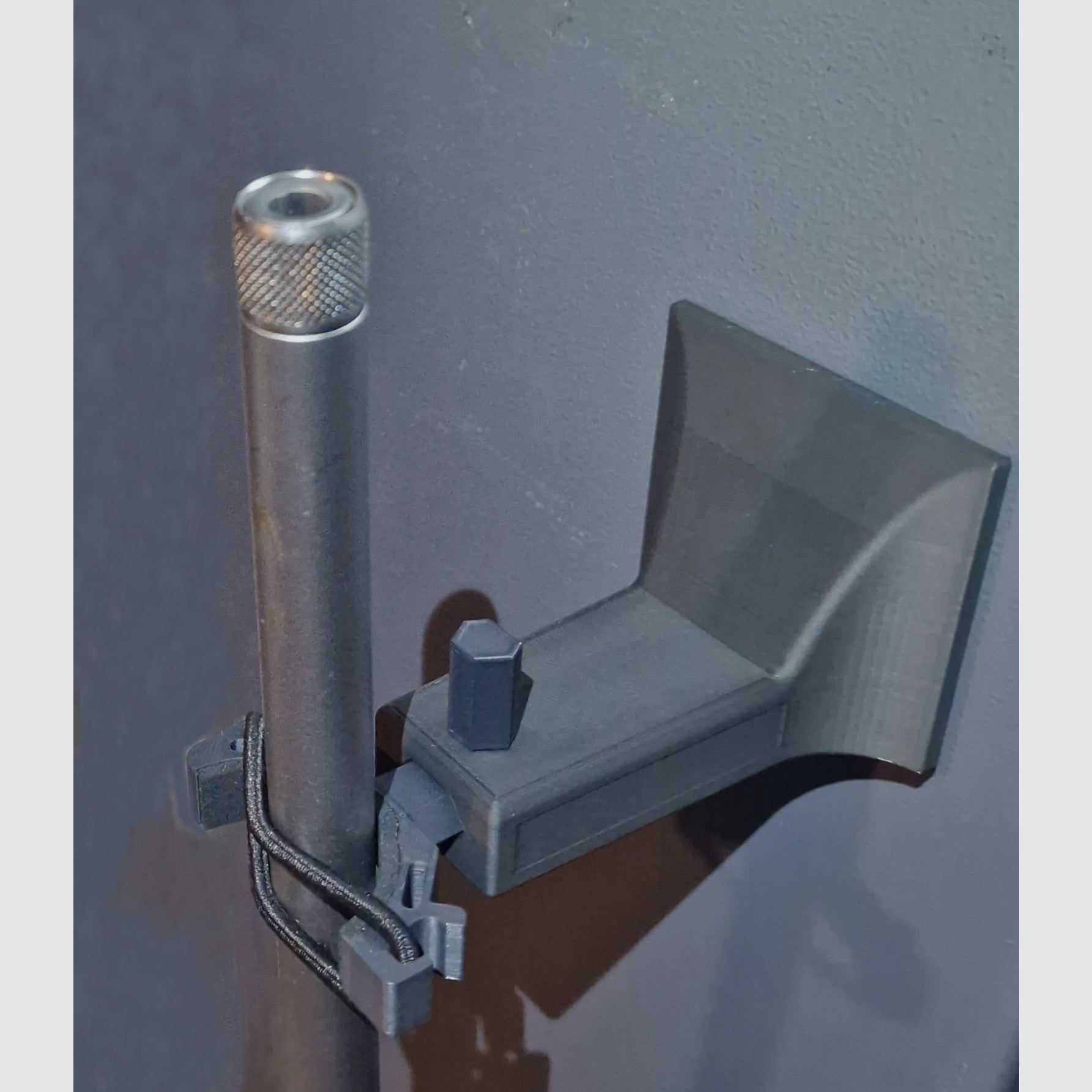 Support pour armes longues pour armoire à armes