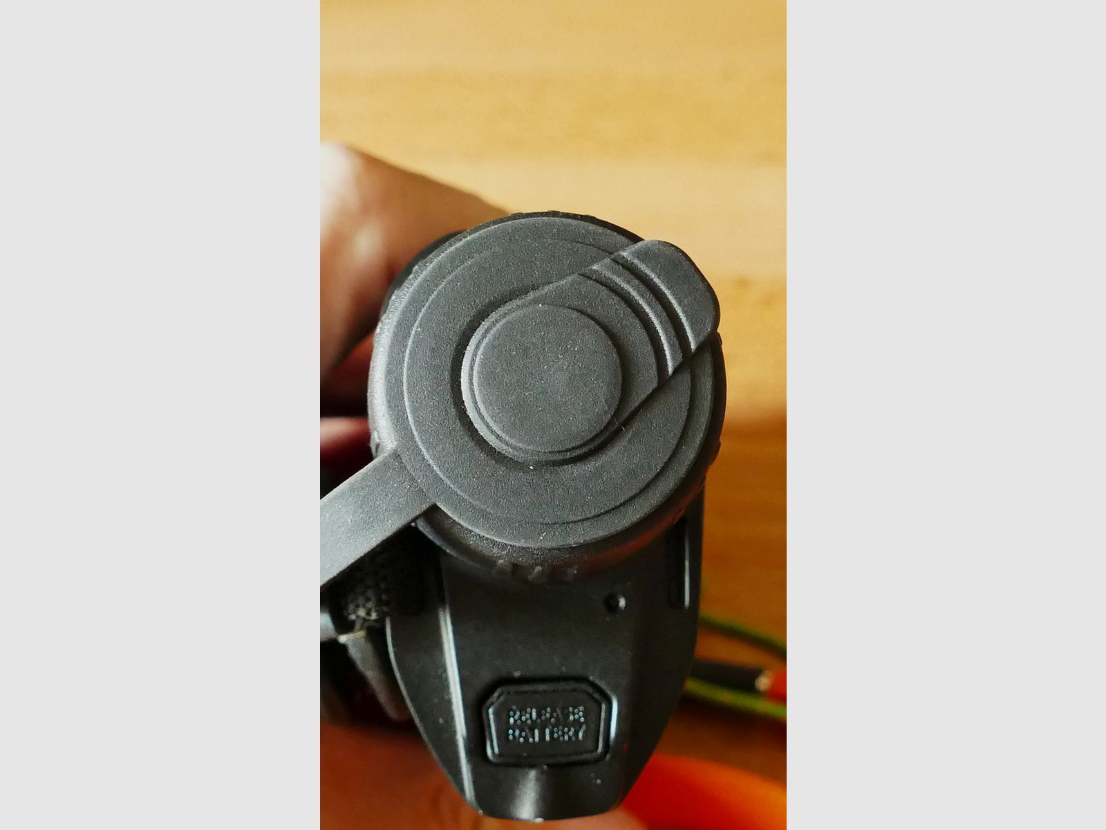 Wärmebildkamera PULSAR Axion Key XM30 mit 4 Akkus / Originalverpackung / Ladegerät / Tasche / ....