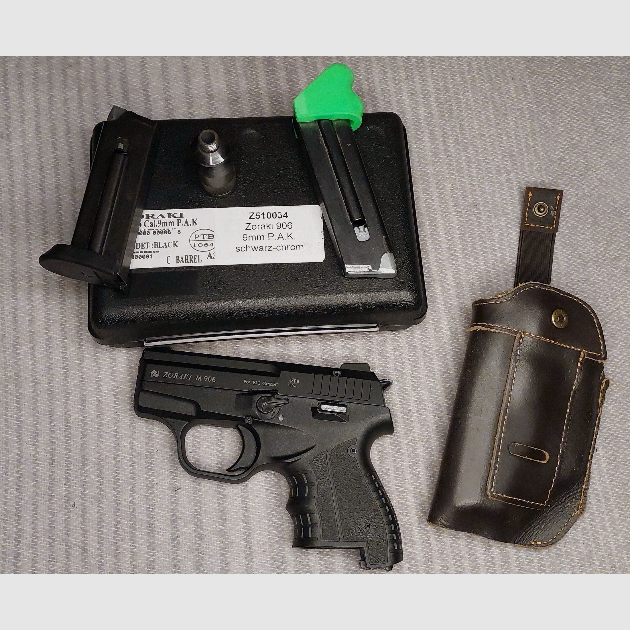 Zoraki M 906 blank firing pistol 9mm P.A.K. (PTB 1064) with holster and 2 magazines