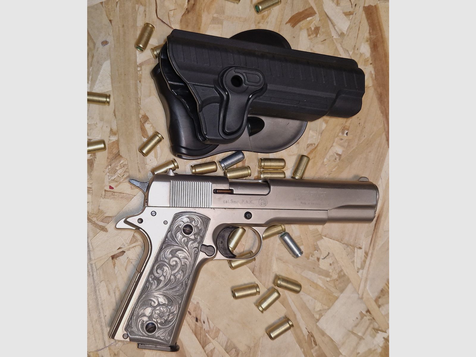 COLT GOVERNMENT 1911  A1 / SILBER / CHROME  / mit  Zubehör / cal. 9mm P.A.K. / PTB 638 / SCHRECKSCHUSS GAS PISTOLE SILVESTER SELBSTVERTEIDIGUNG SAMMLUNG  -----> Beschreibung lesen <------