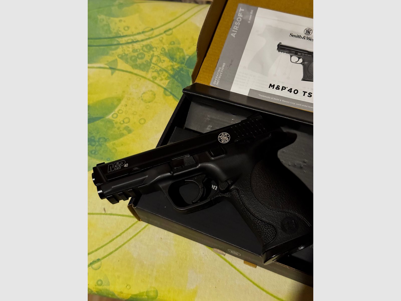 Smith & Wesson M&P 40 6mm GBB Airsoft