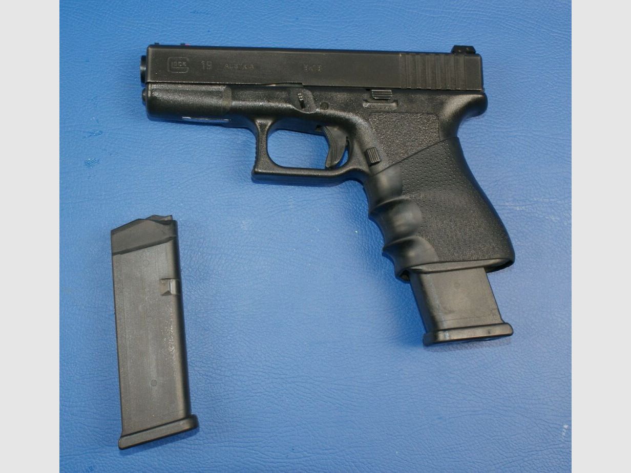 Glock 19	 9mmLuger