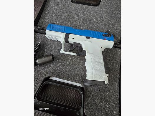 Walther P22Q Blue/White Edition