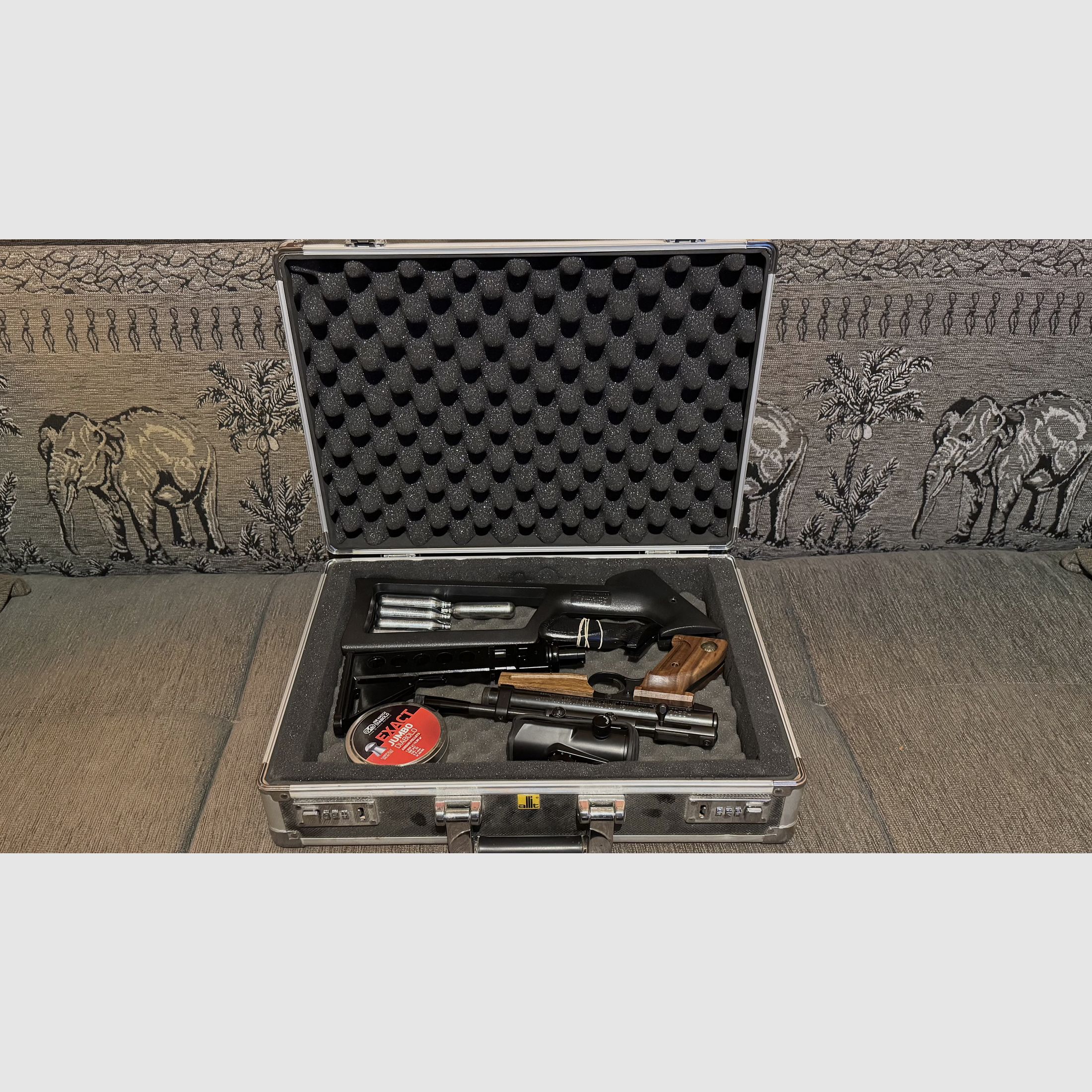 Crosman 2240 with 2x stock, wooden grips Red Dot, metal update, tuning trigger, case