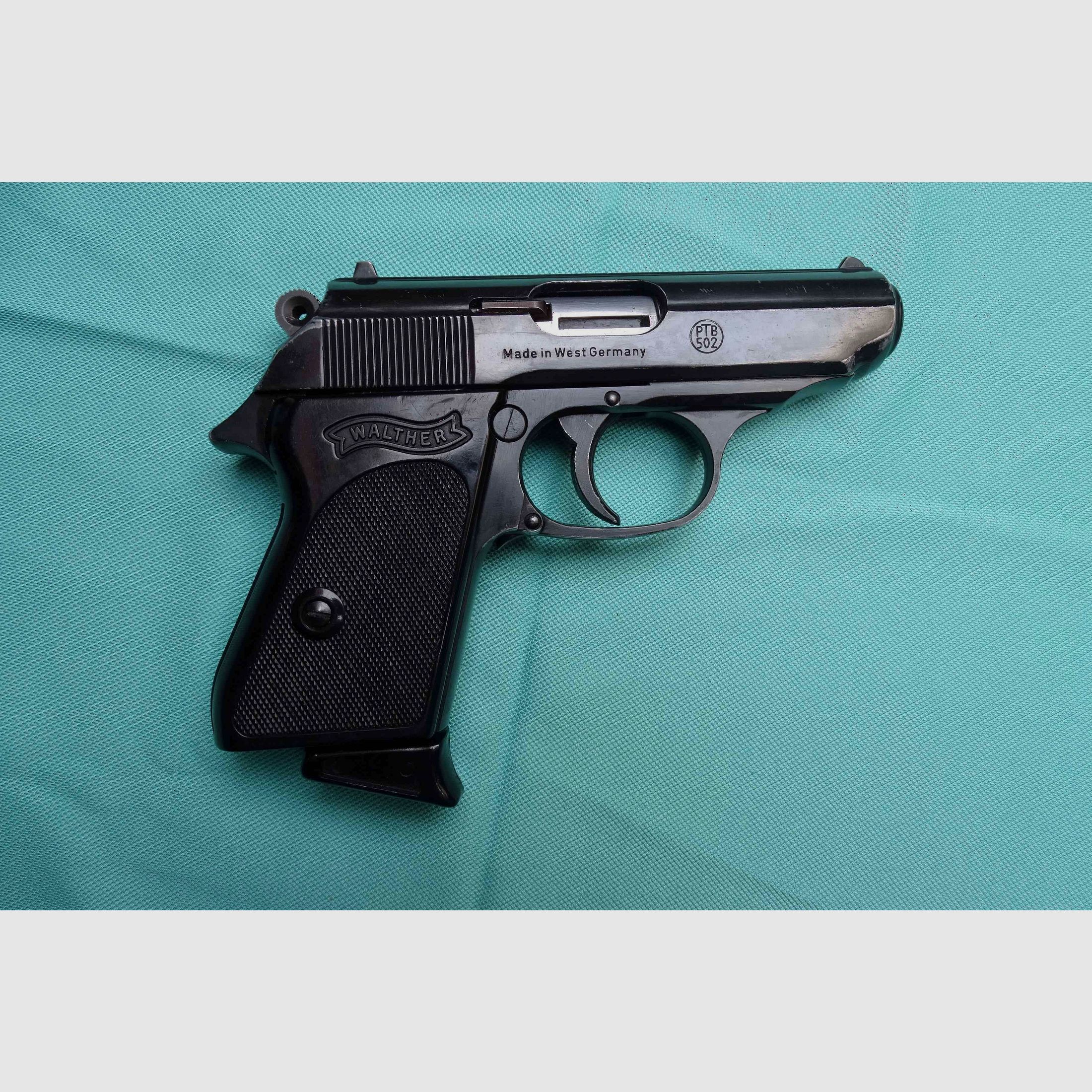 Walther PPK  8 mm Gas / Schreckschusspistole  PTB 502