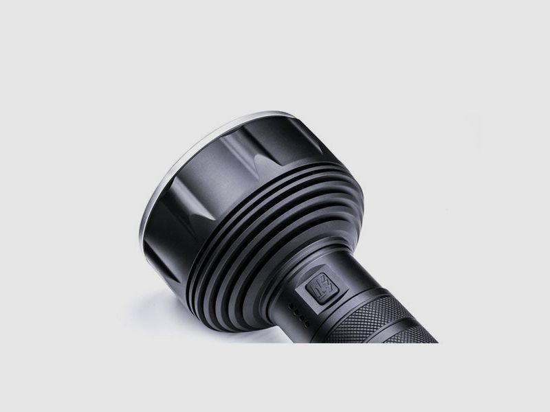 Projecteur LED SAINT TORCH 31, 20 000 lumens (y compris batterie), image 3 sur 12