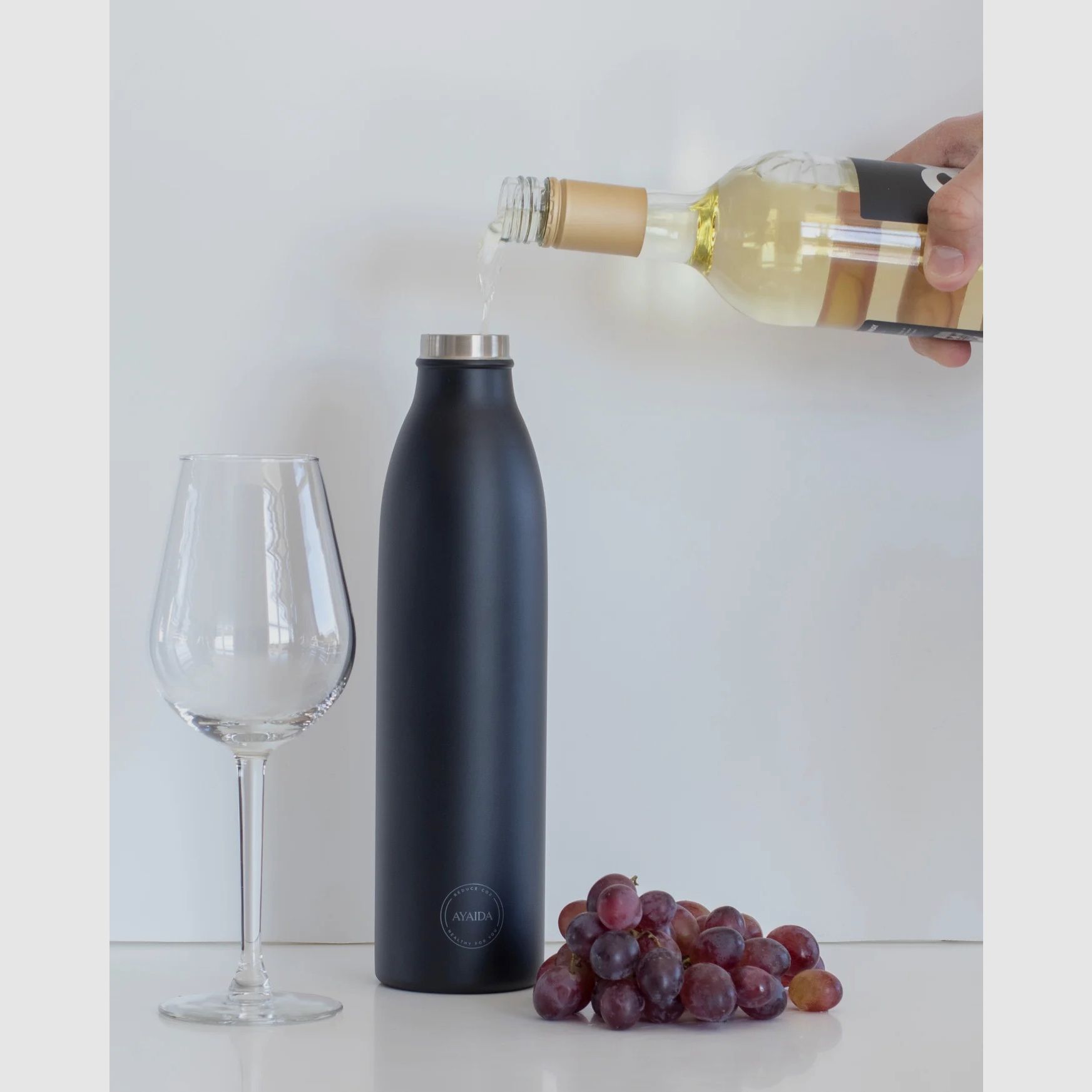 Trinkflasche Mattschwarz AYA&IDA, Bild 5 von 8