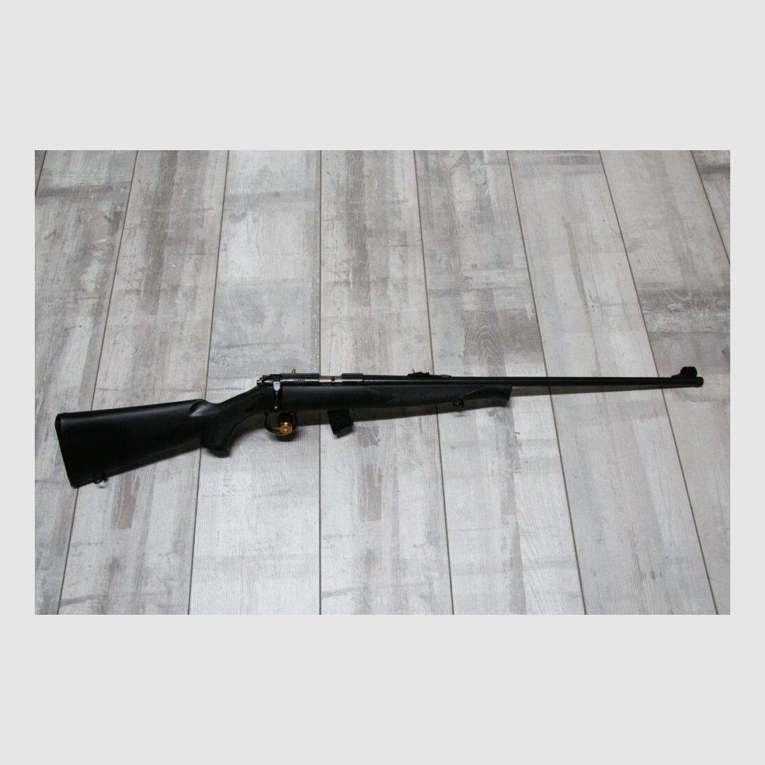 Norinco JW15 repeating rifle with barrel thread