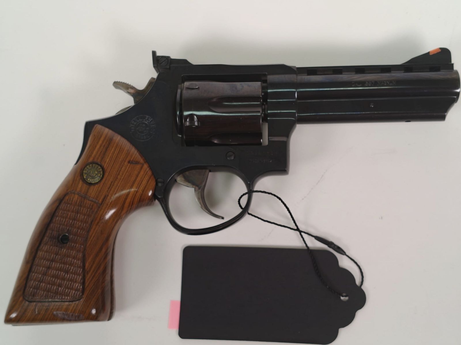 Revolver Taurus .357 Magnum – bronzé avec poignée en bois, image 2 sur 4