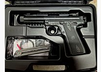 PISTOLA RUGER MARK IV 22/45 TACTICAL .22 LR 4,4"/11,18CM BLUED 1/2"-28