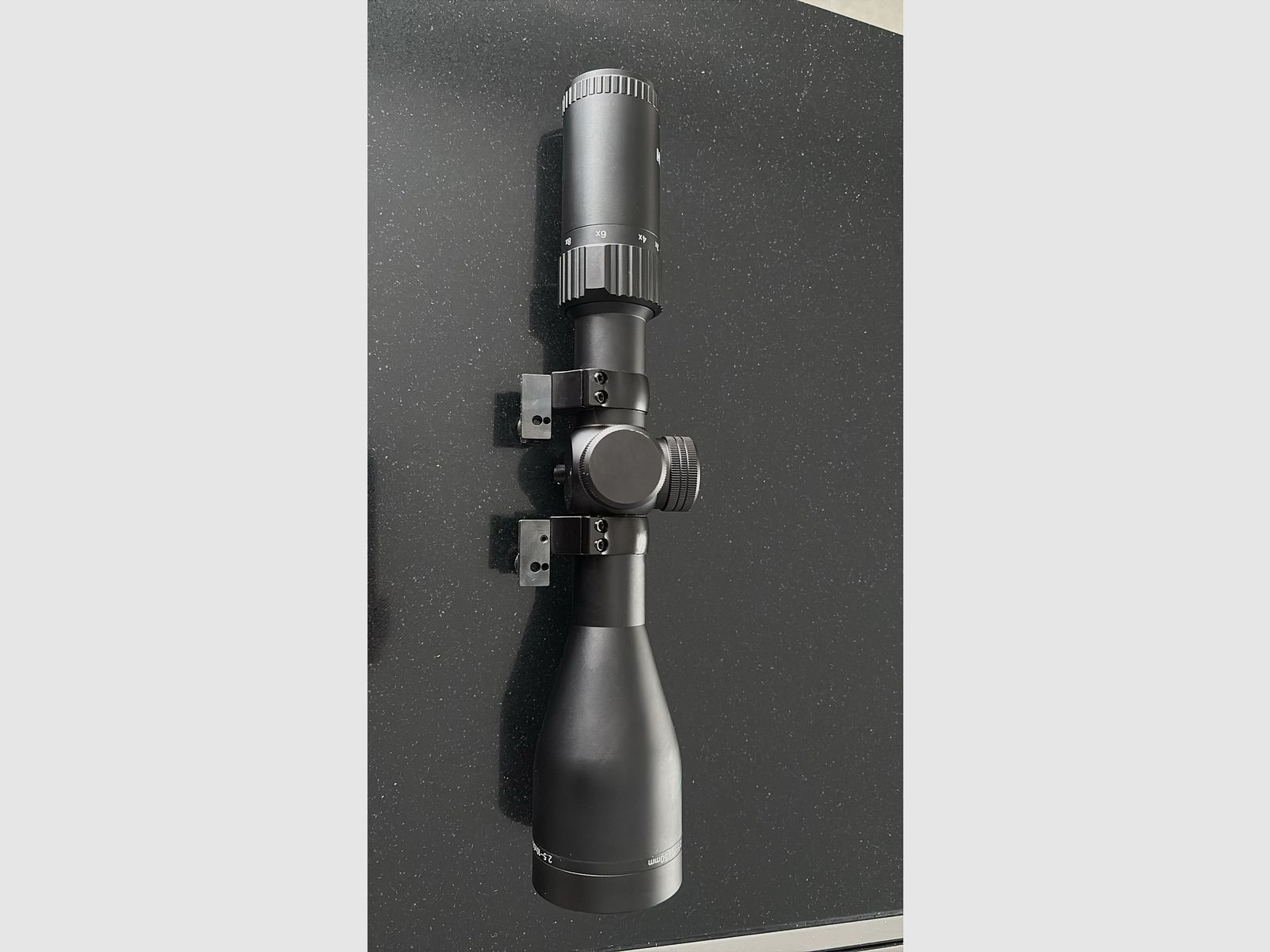 Akah 2,5-10x 50 como nuevo, incluyendo montaje