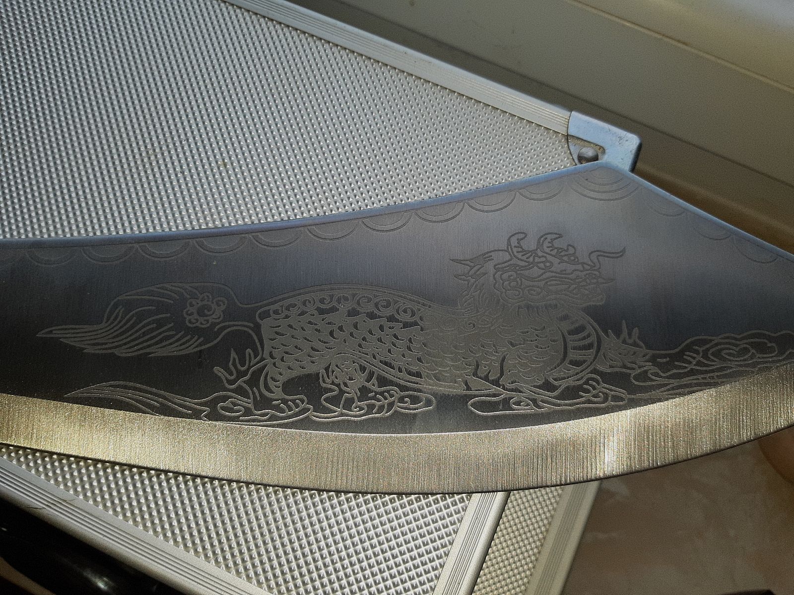 MACHETE,  über 40 Jahre, gestempelt  und ein Chinesisches  DRACHEN  BUSCHMESSER