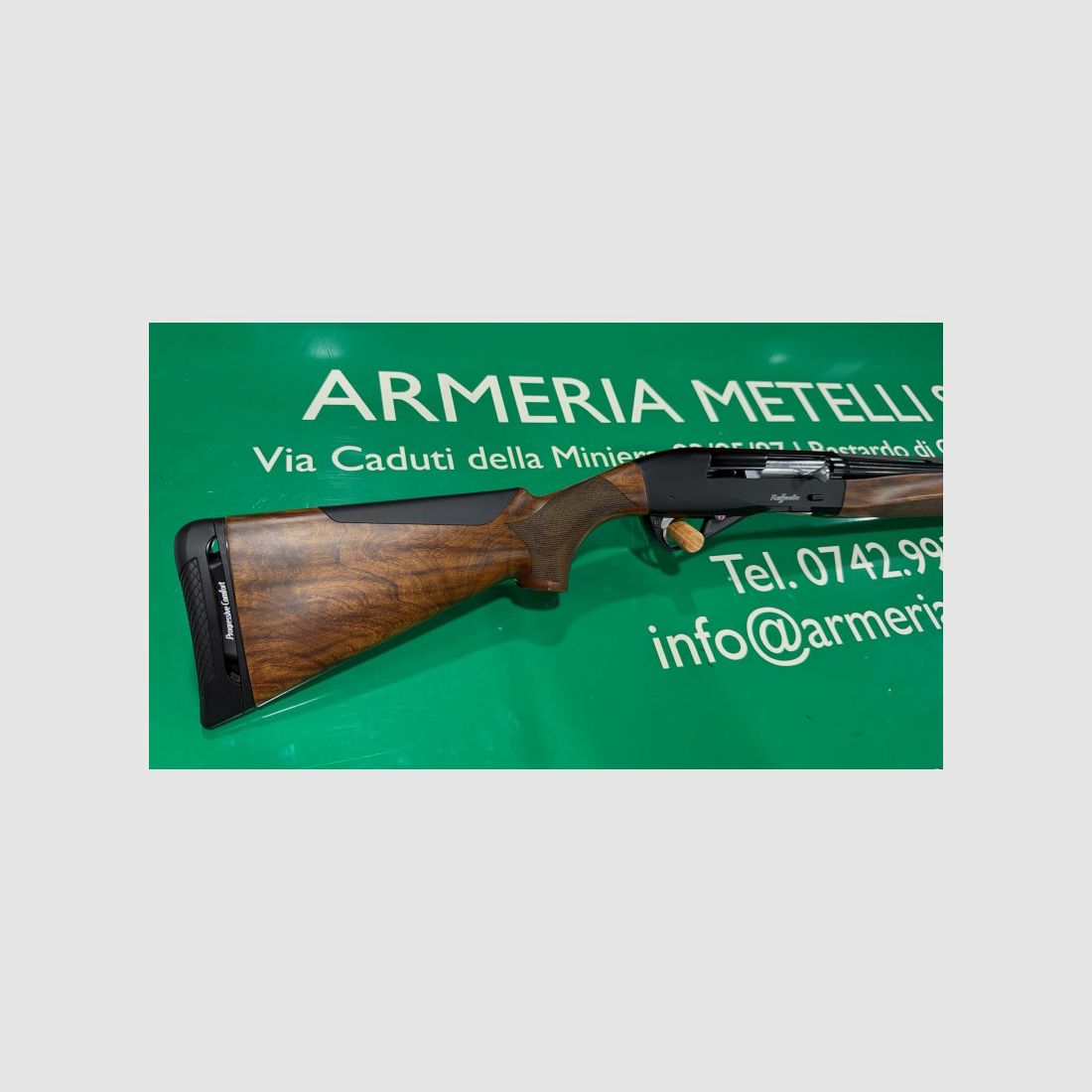 Halbautomatisches Gewehr Benelli mod. RAFFAELLO BLACK POWERBORE cal.20 aus Holz Art: A0589000 BENELLI, Bild 3 von 5