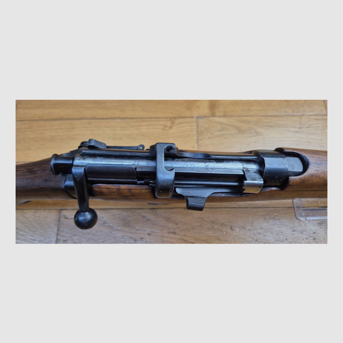 Seltenes englisches Gewehr Lee Enfield MKIII (UND NICHT MKIII(*)!) – Cut-off UND Volleyvisier – Herstellung Enfield 1915! – Originalkaliber 303 Brit. – Monomatrikel! – Alle Teile konform – Guter Lauf – TBE+, Bild 12 von 37