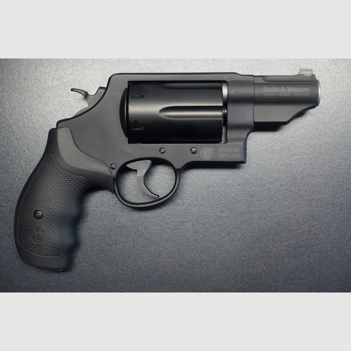 Smith & Wesson Governor, Bild 1 von 5