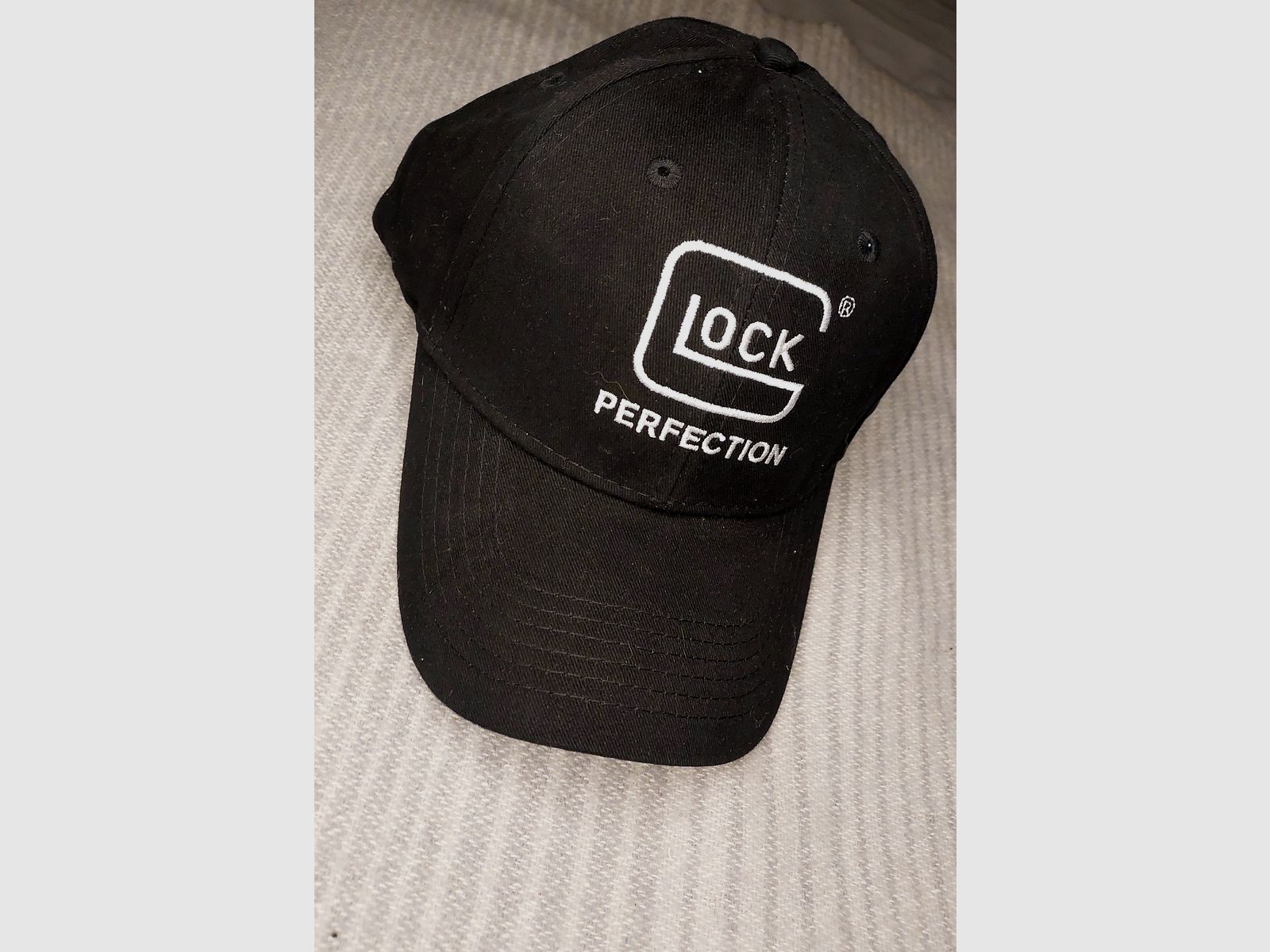 GLOCK Baseball Cap "Perfection" - Black/White - Official Merchandise