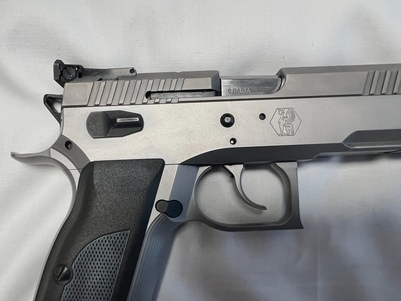 Sphinx 3000 Competition 9 mm Para – Pistool Kat. B, Stainless + 6 Magazines – Erbwaffe Vorarlberg, afbeelding 3 van 7