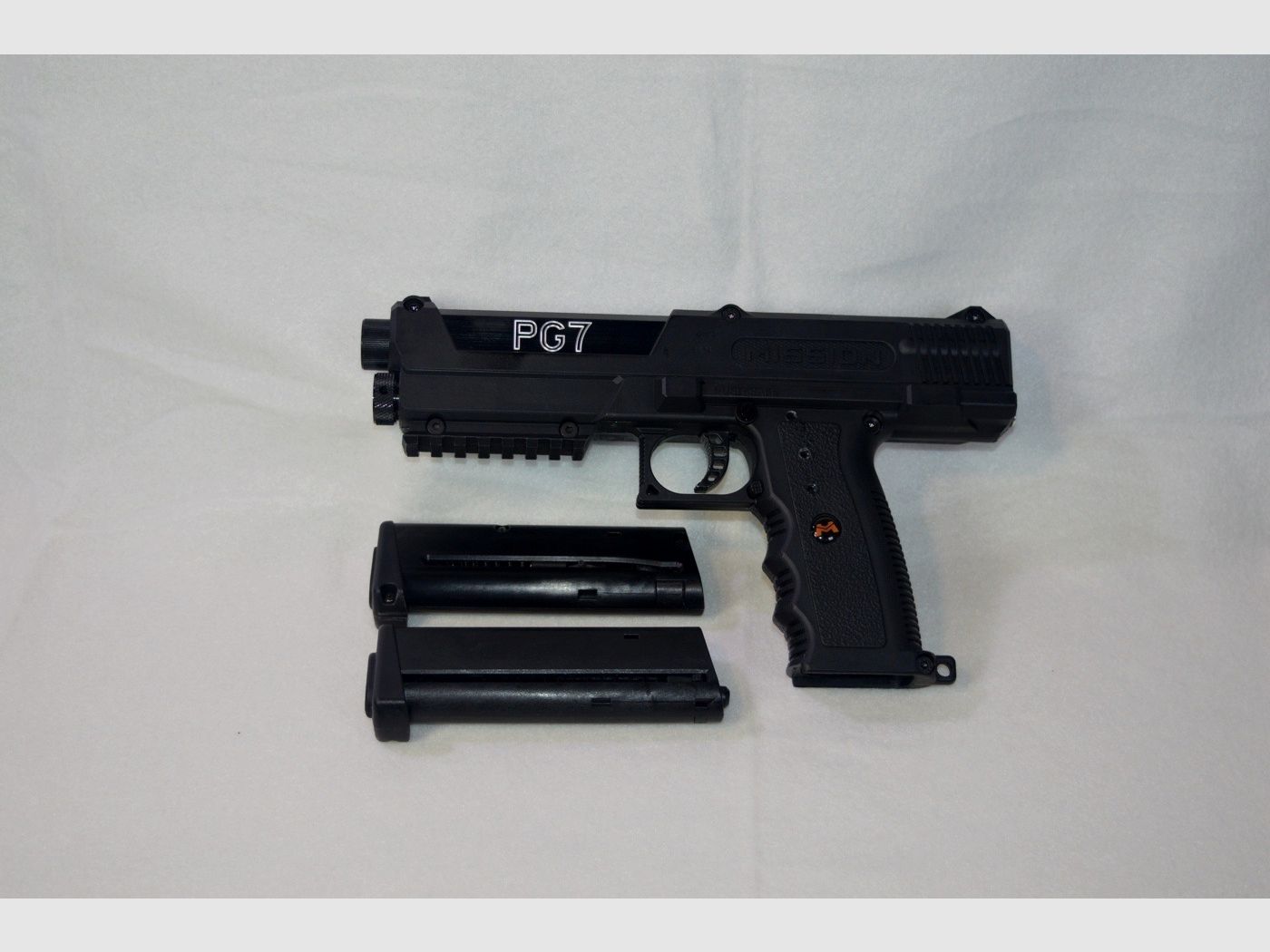 TPR-PG7 MISSION Cal. 68 + 2. Magazin + Munición, idéntico a "TiPX .68 Tippmann Paintball Pistole"