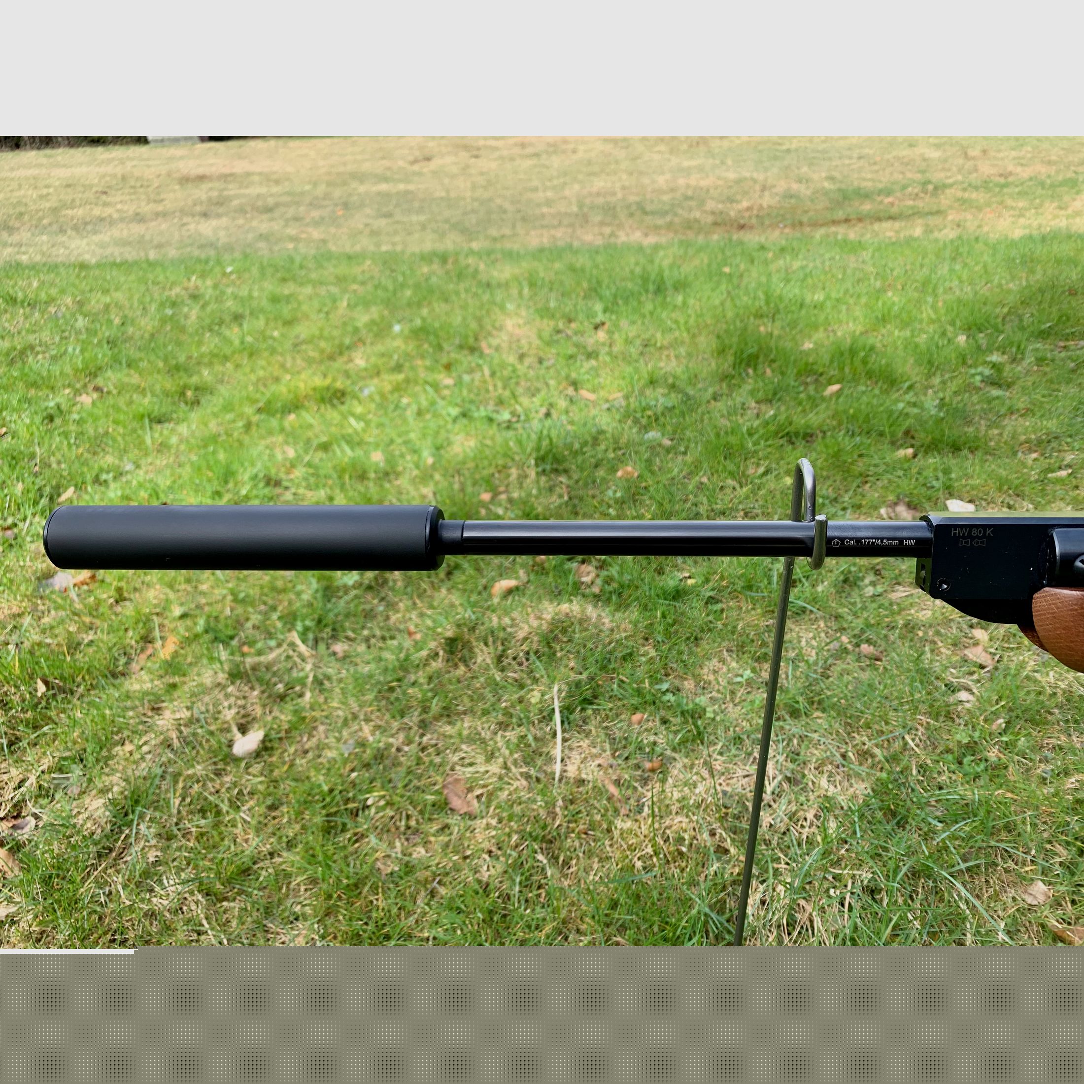 Weihrauch HW 80 K mit Schalldämpfer Kal. 4,5mm und Zielfernrohr 3-9x40 compact