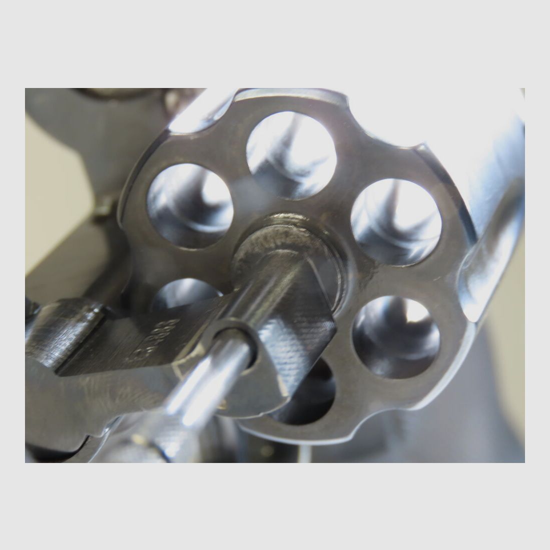 Colt Python 6" cali z 1971 roku