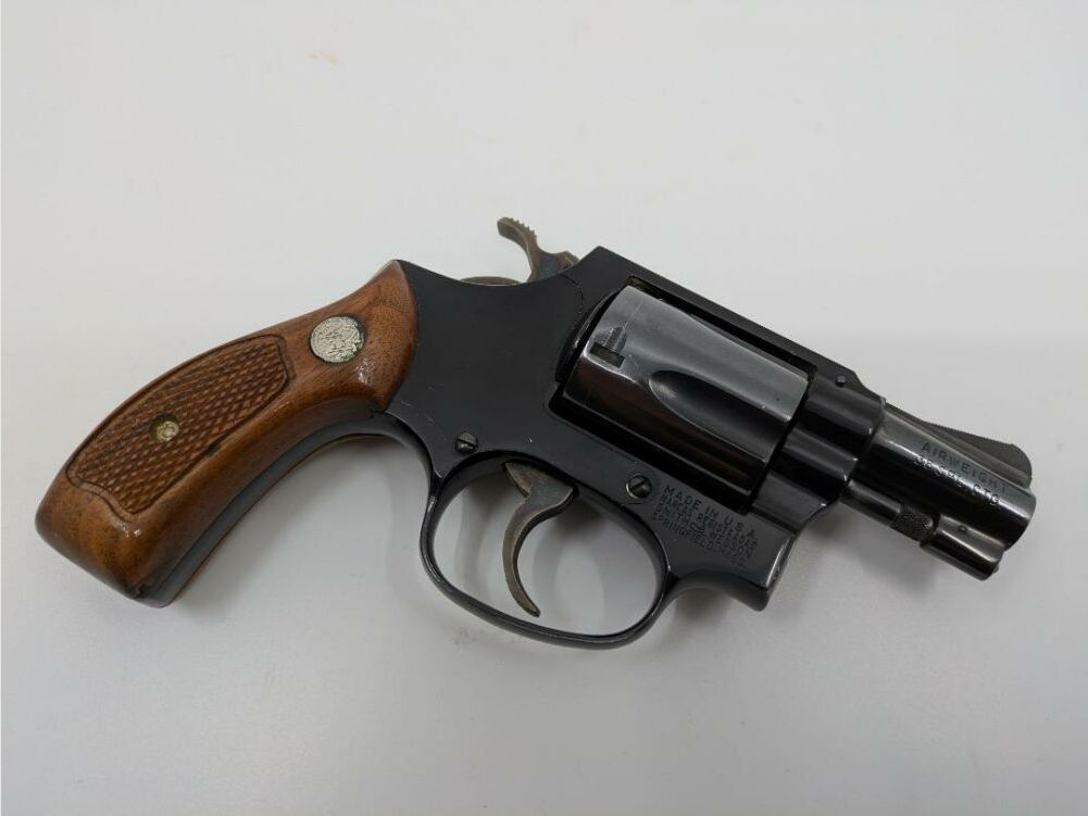 S&W 37